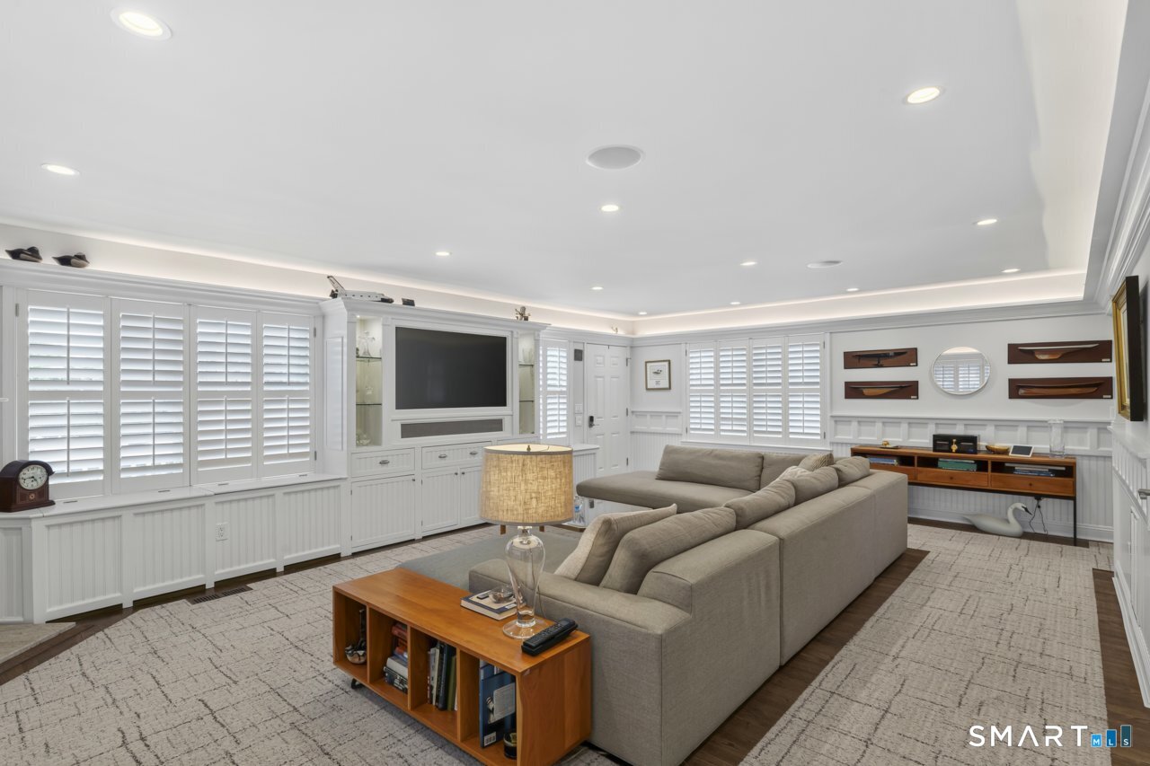 679 Fairfield Beach Road Unit: 679