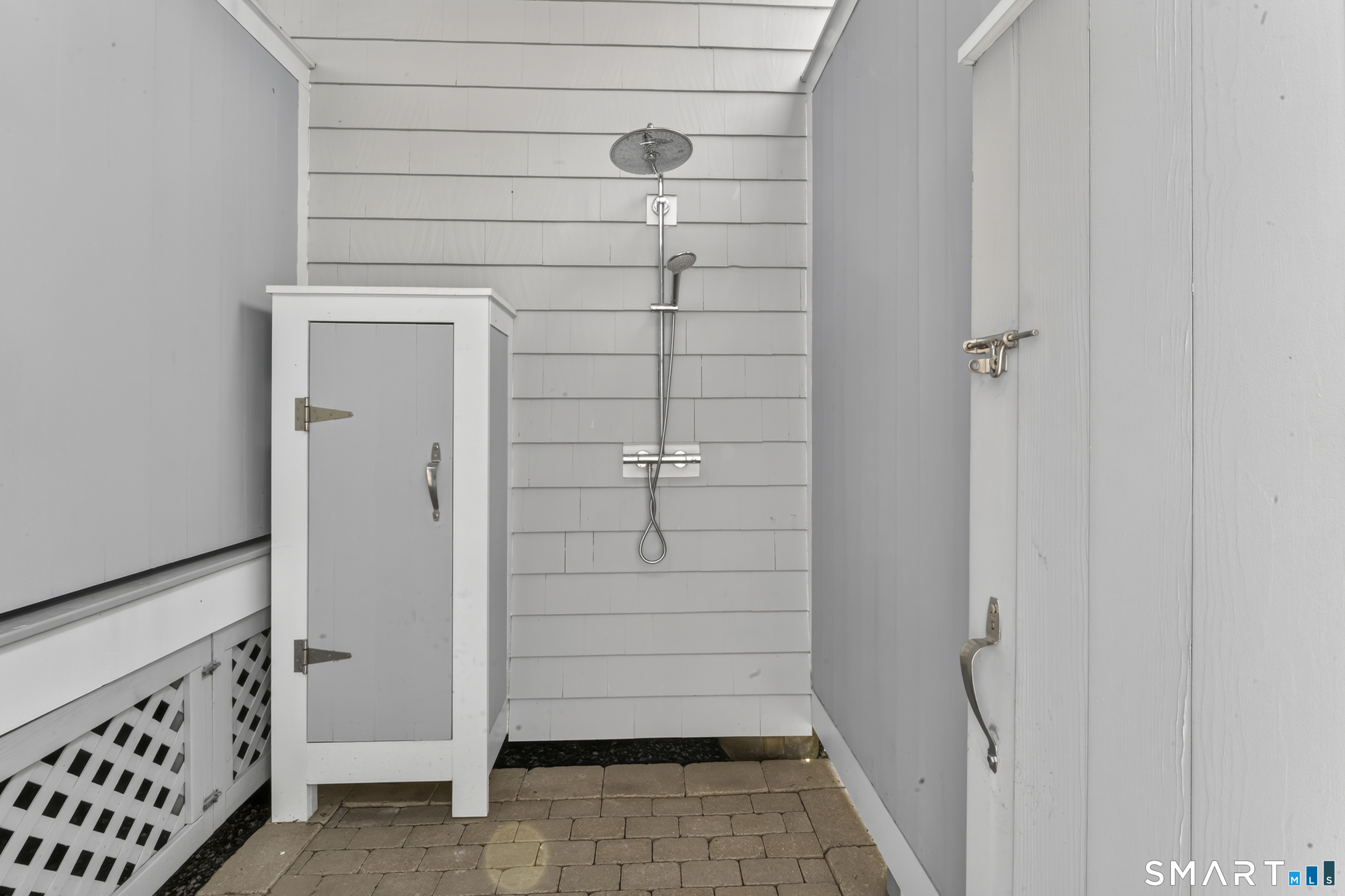 679 Fairfield Beach Road Unit: 679