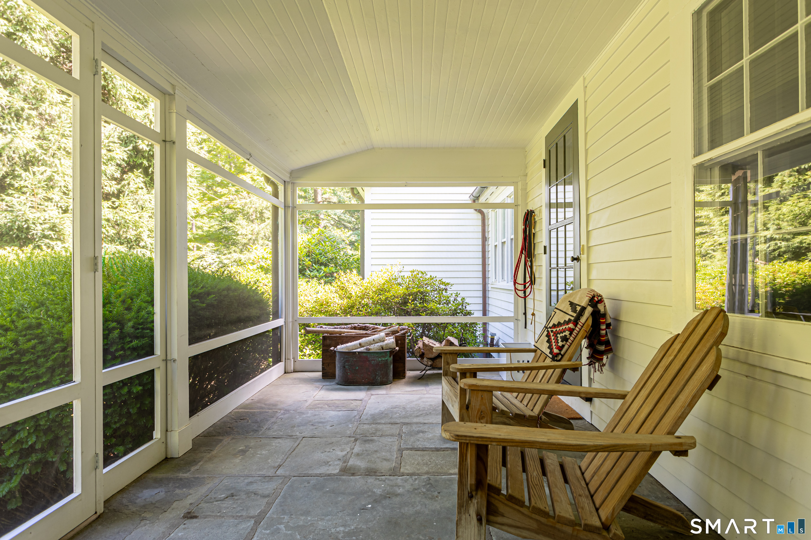 896 Westport Road