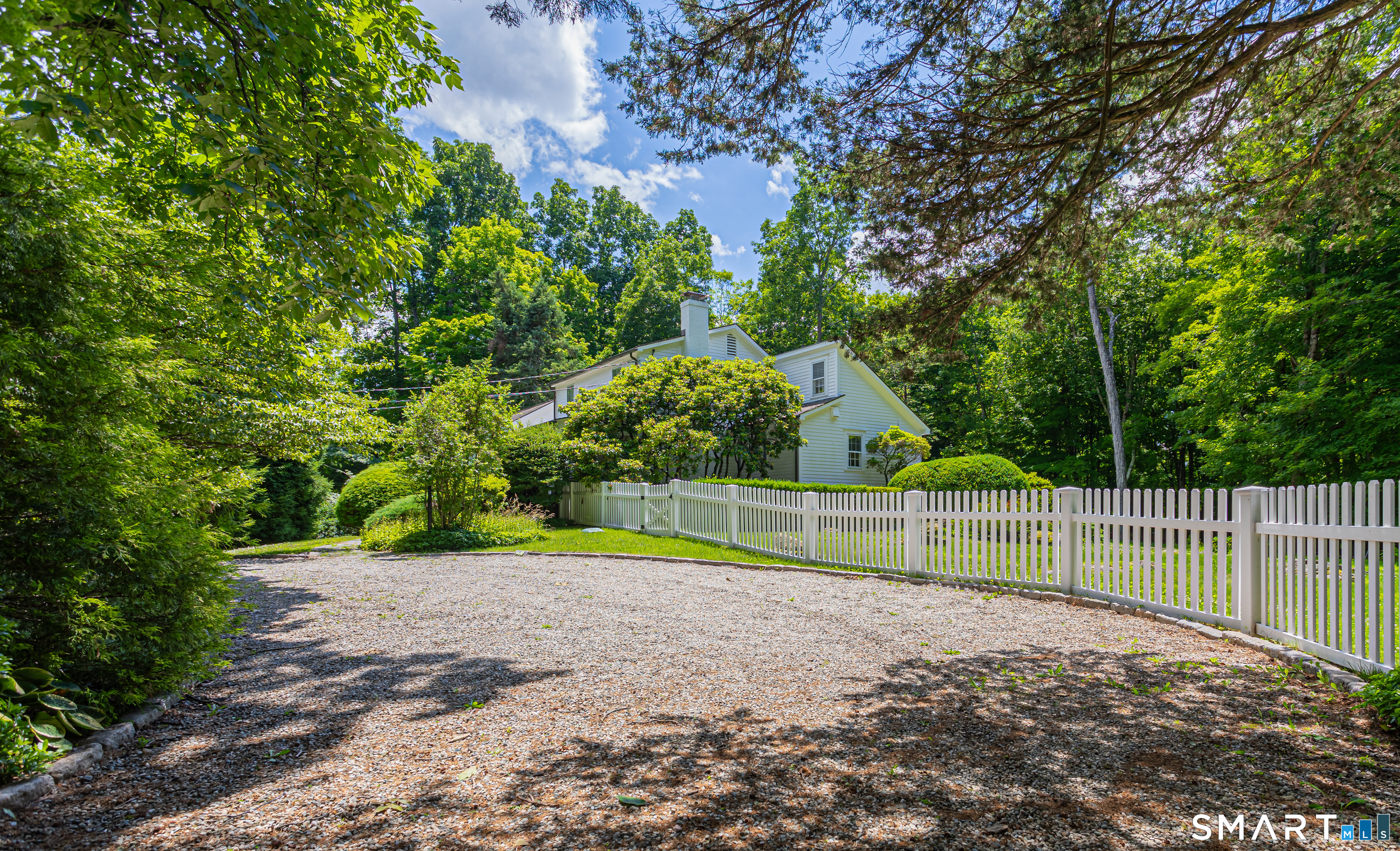 896 Westport Road