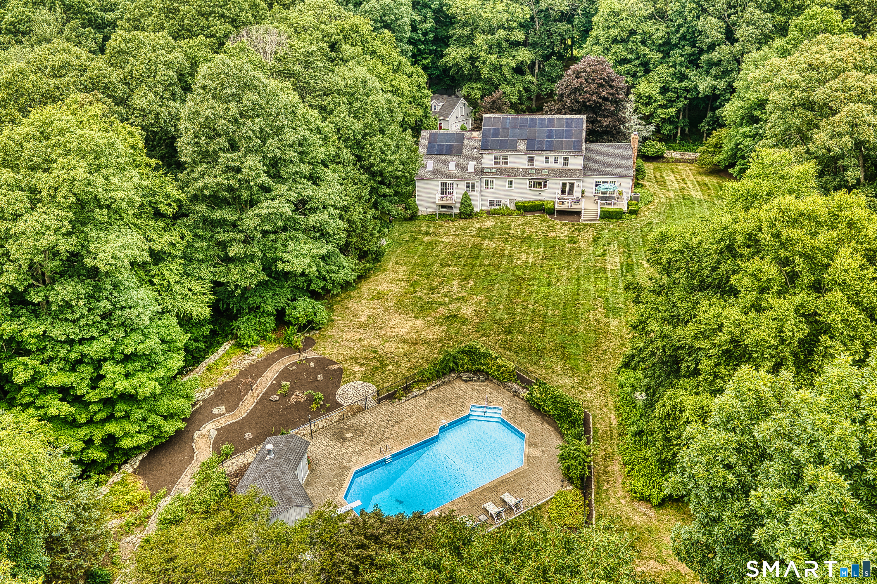 17 Plumtrees Road