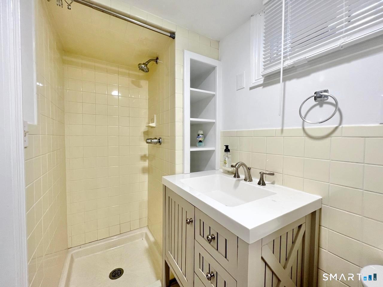 28 Wessels Place Unit: 1