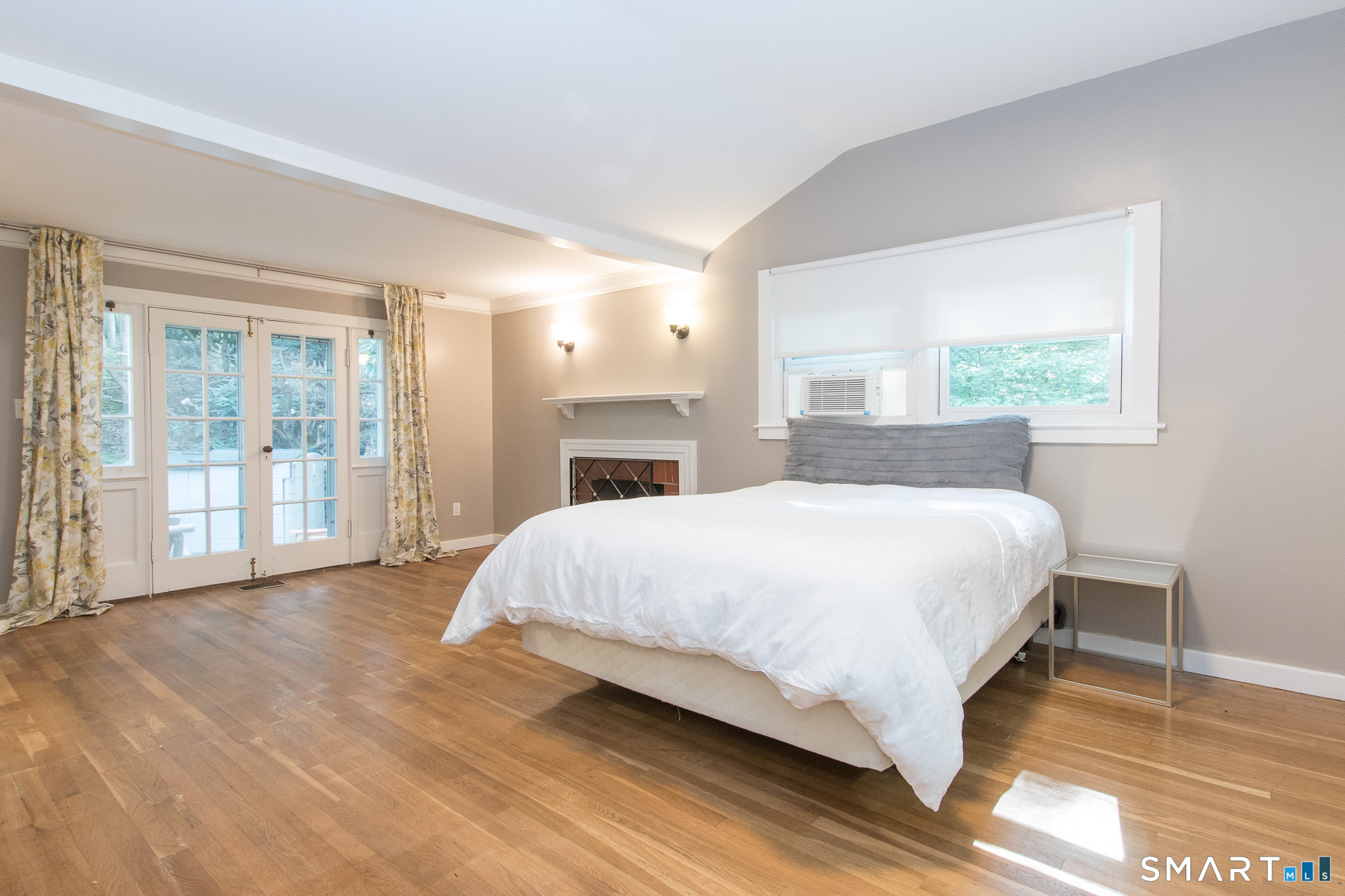 211 New Canaan Road