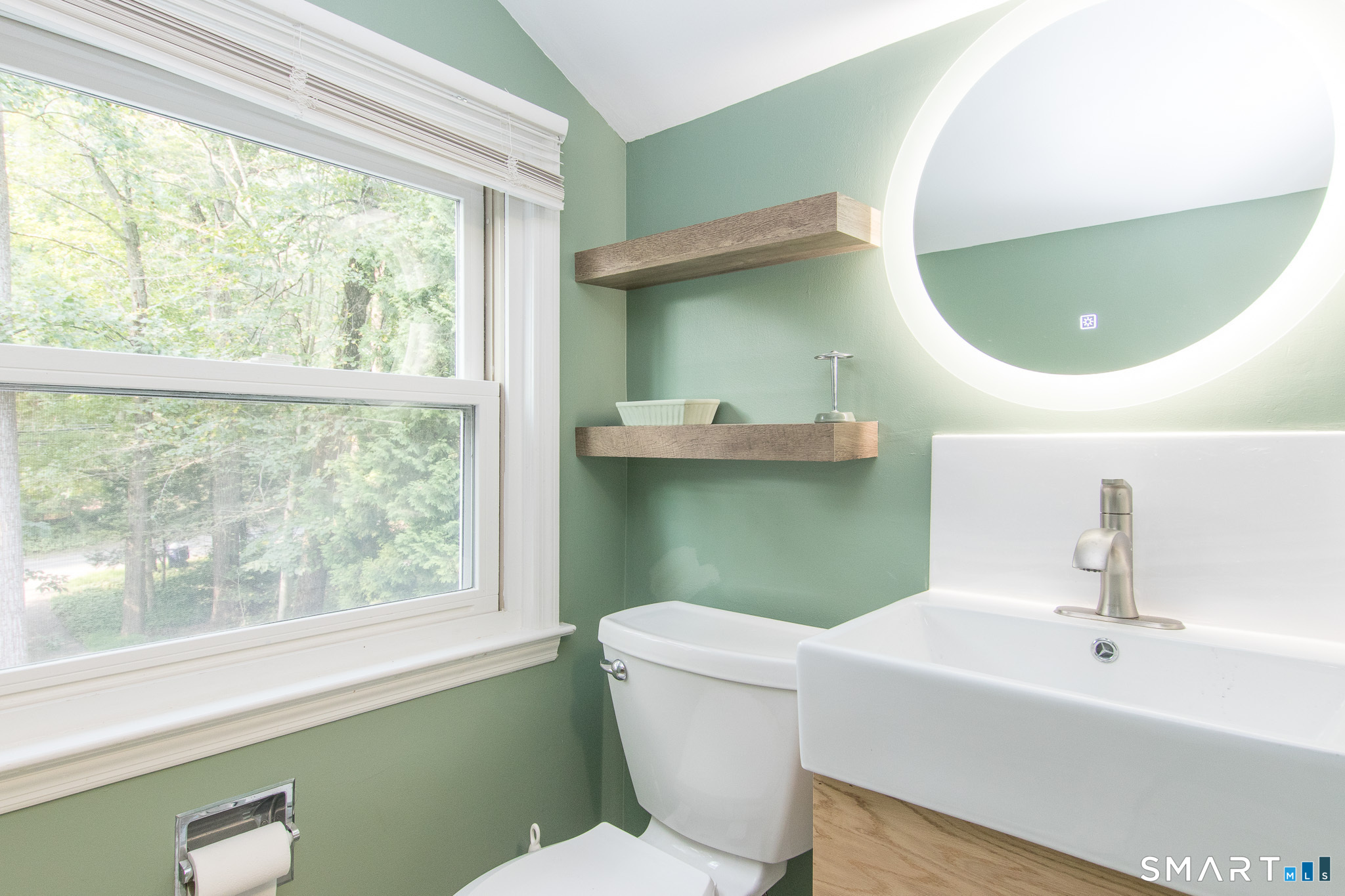 211 New Canaan Road