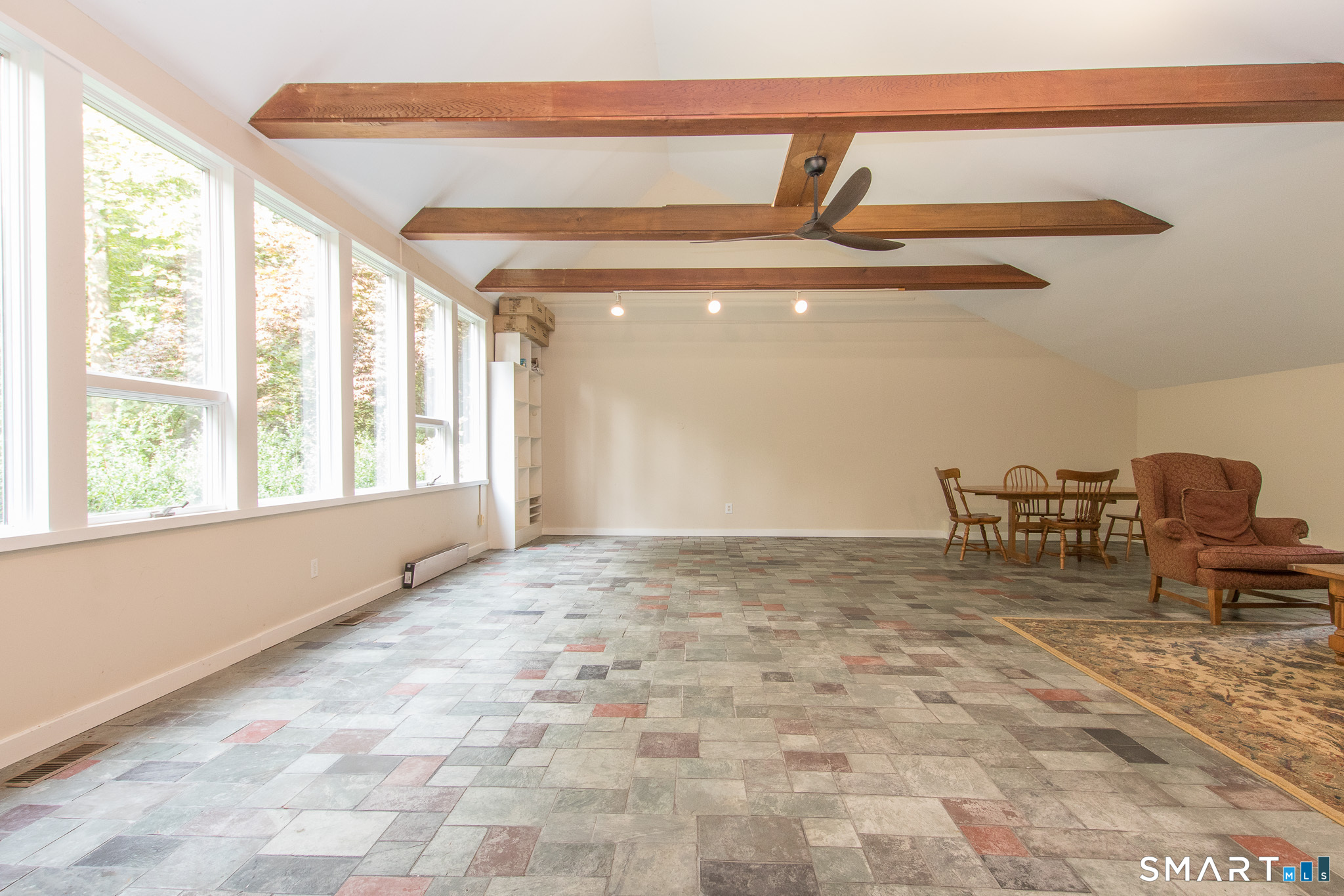 211 New Canaan Road