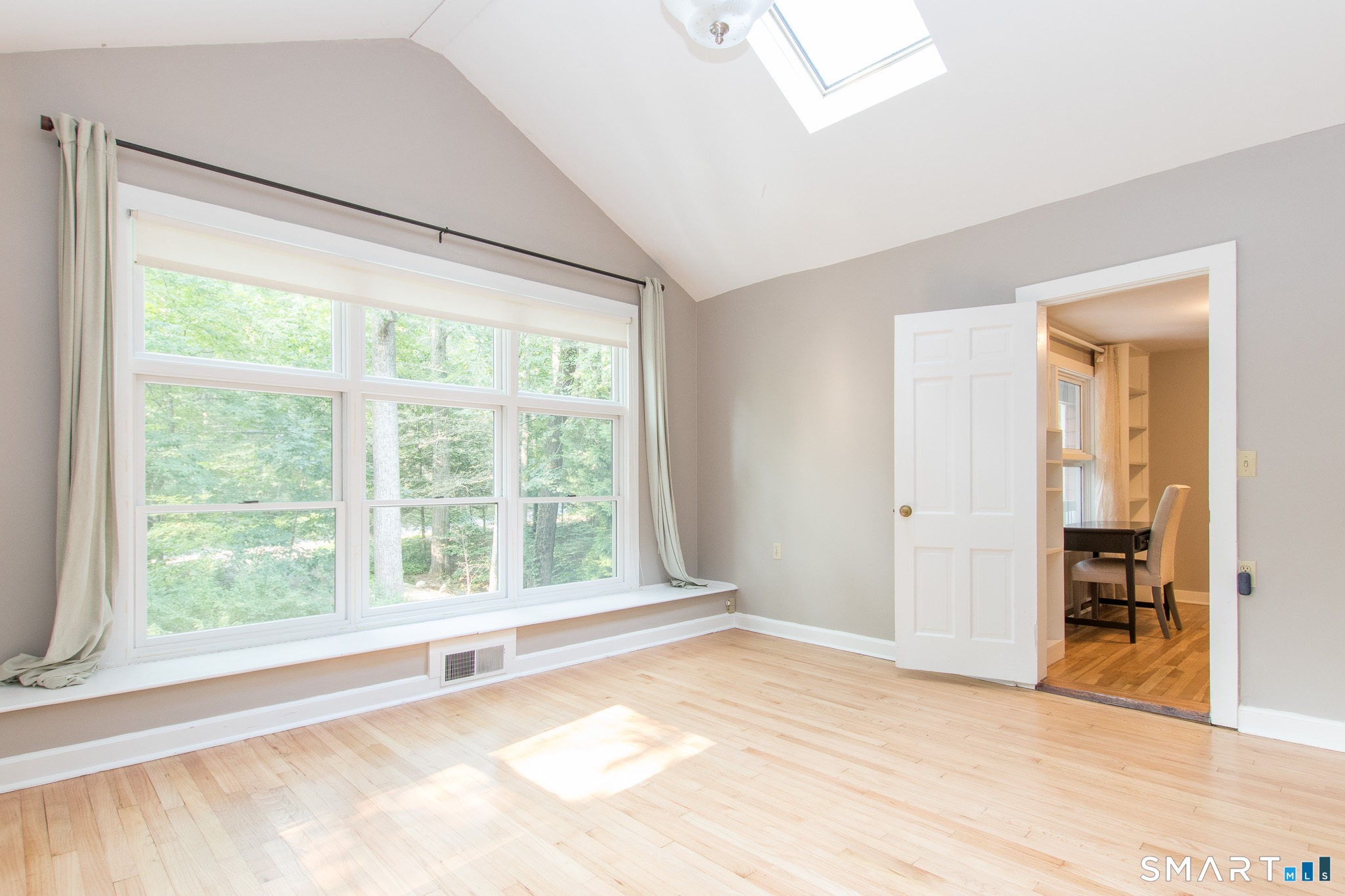 211 New Canaan Road