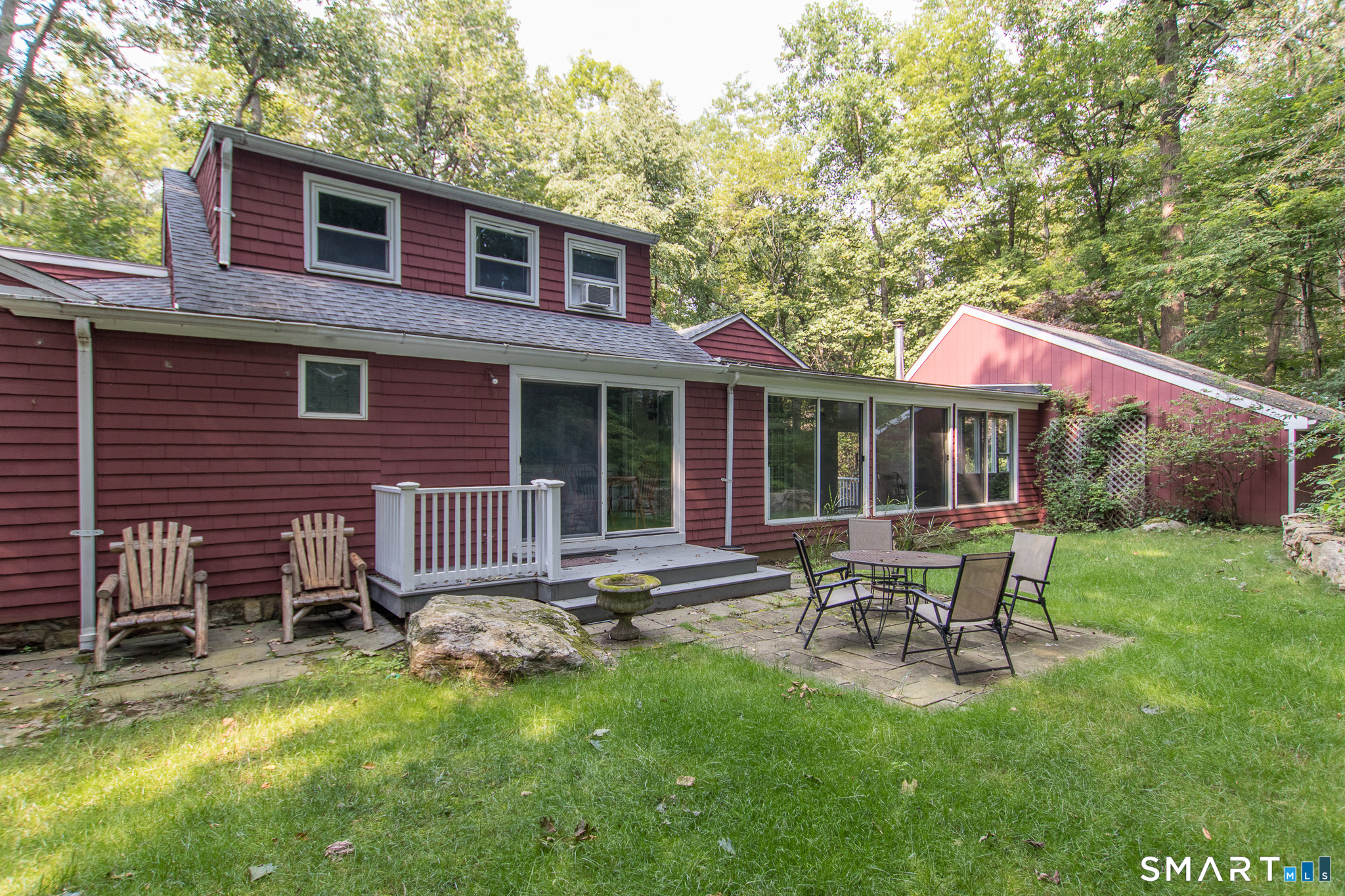 211 New Canaan Road