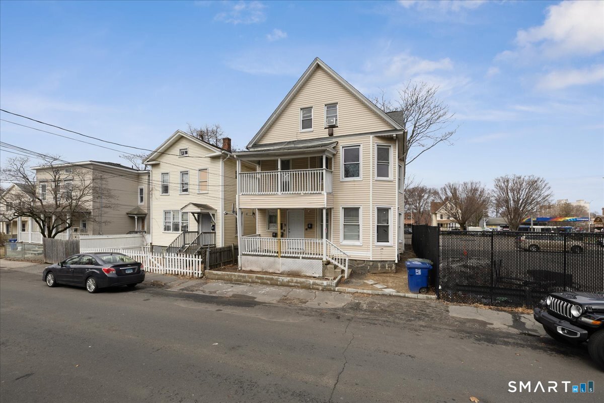 52-54 Hanover Street Unit: 1