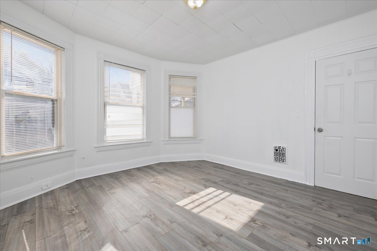 52-54 Hanover Street Unit: 1