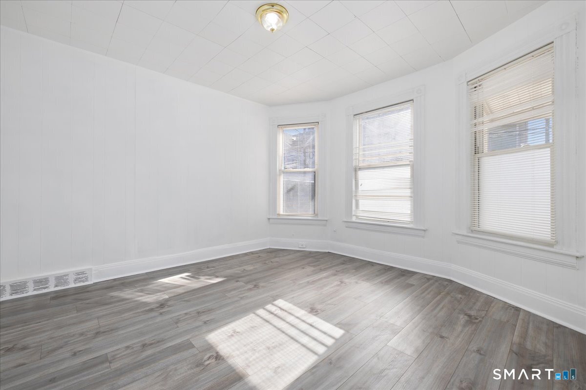 52-54 Hanover Street Unit: 1