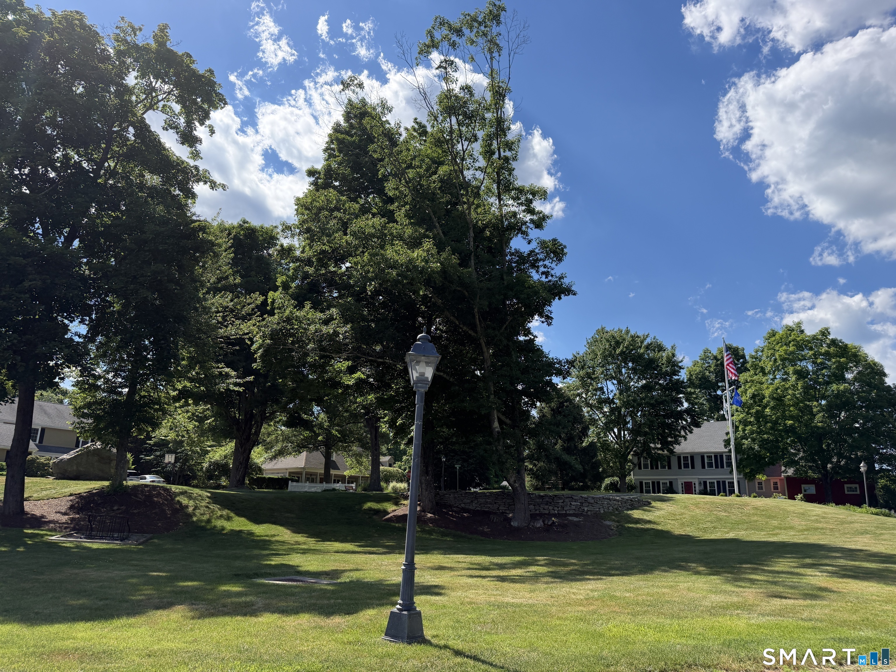85 Old Colony Road Unit: 85
