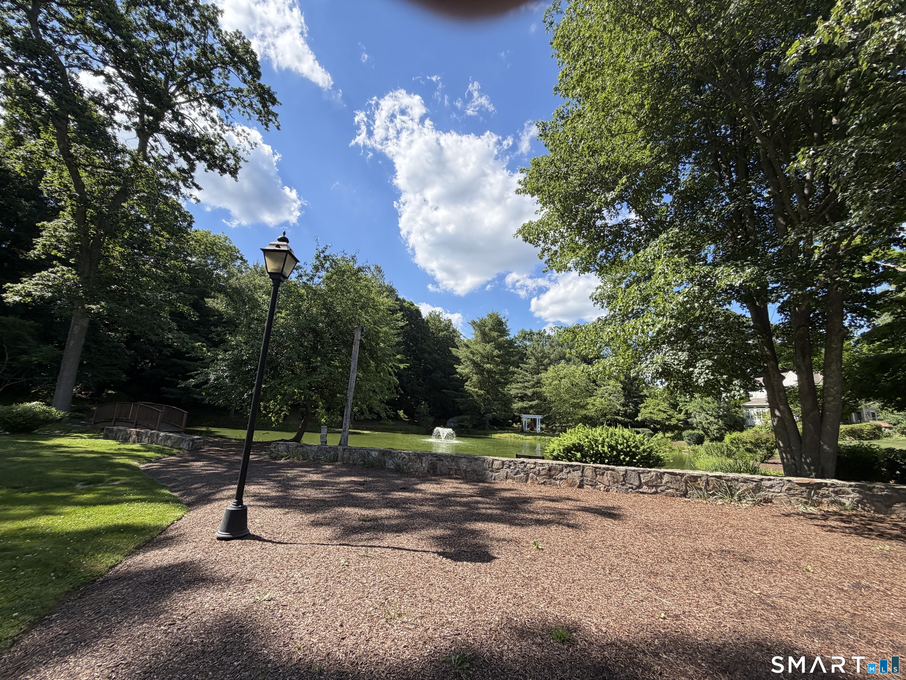 85 Old Colony Road Unit: 85