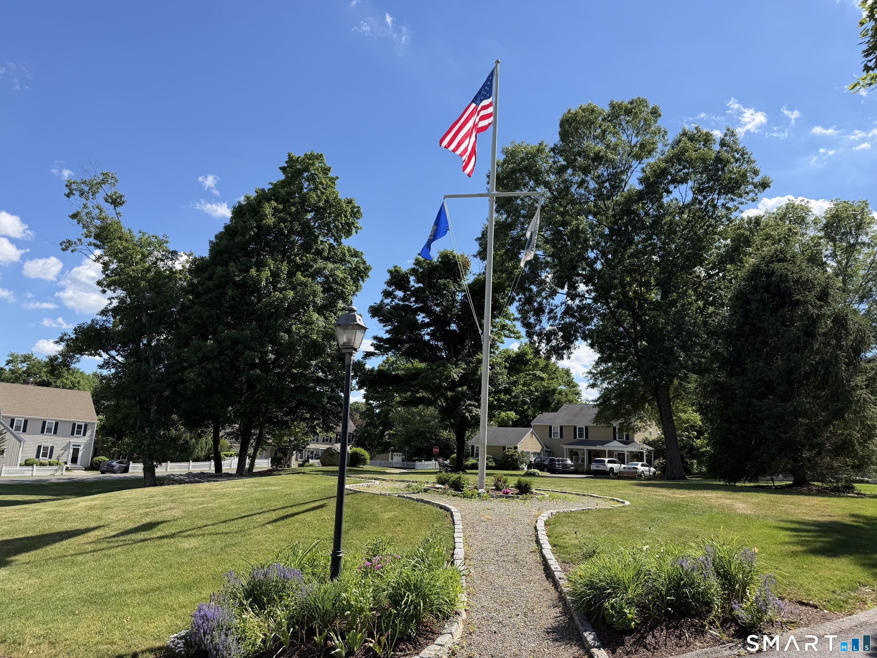 85 Old Colony Road Unit: 85