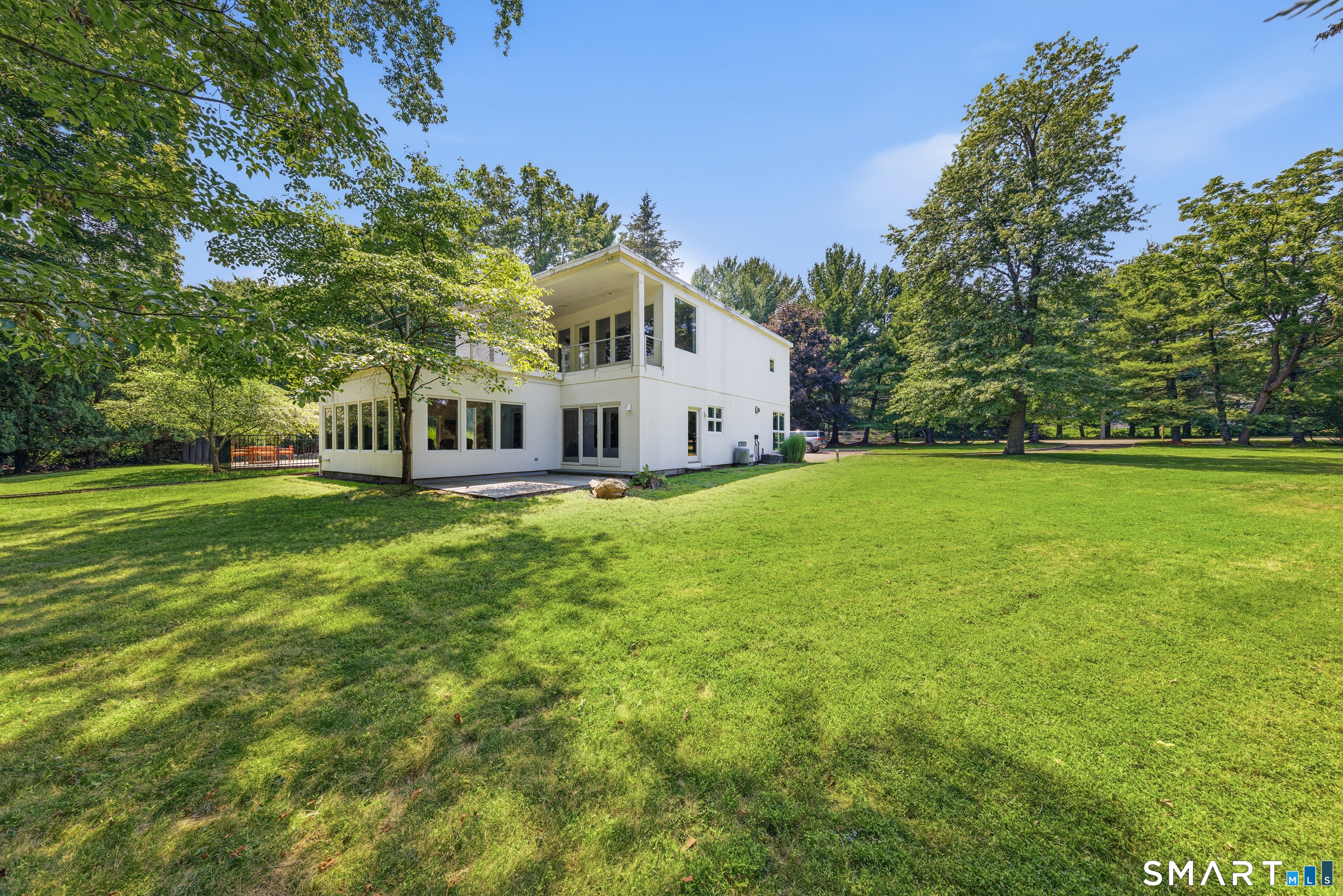 51 Maple Avenue South
