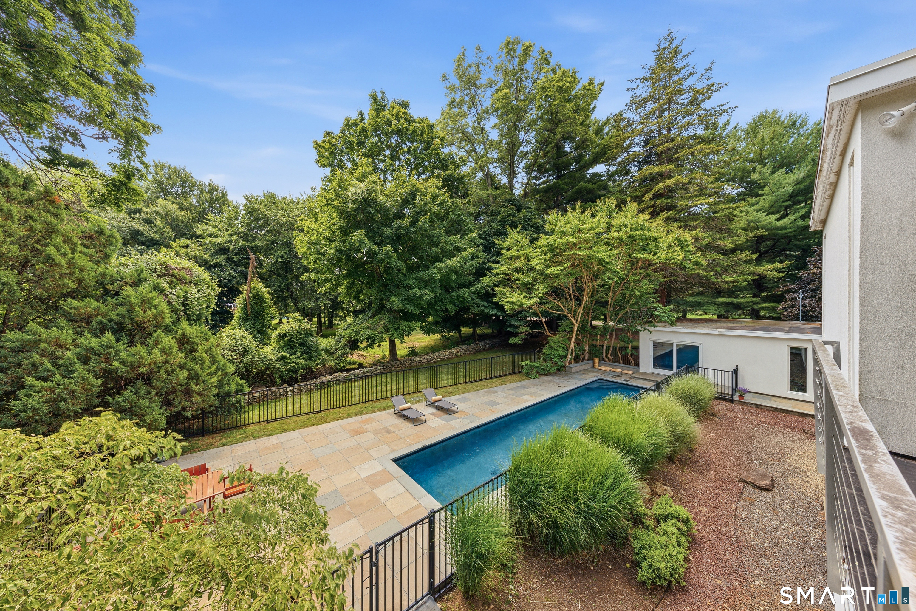 51 Maple Avenue South