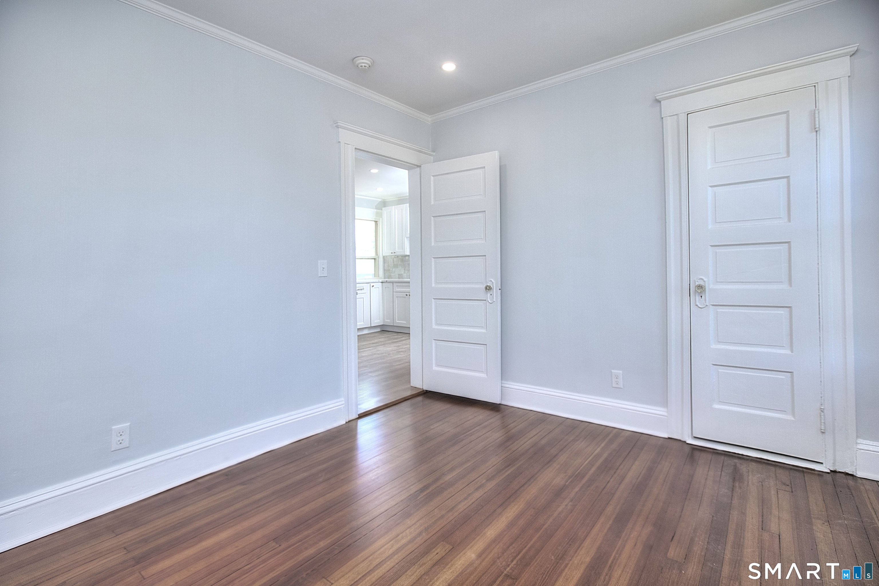 2029 Kings Highway Unit: 2nd Floor