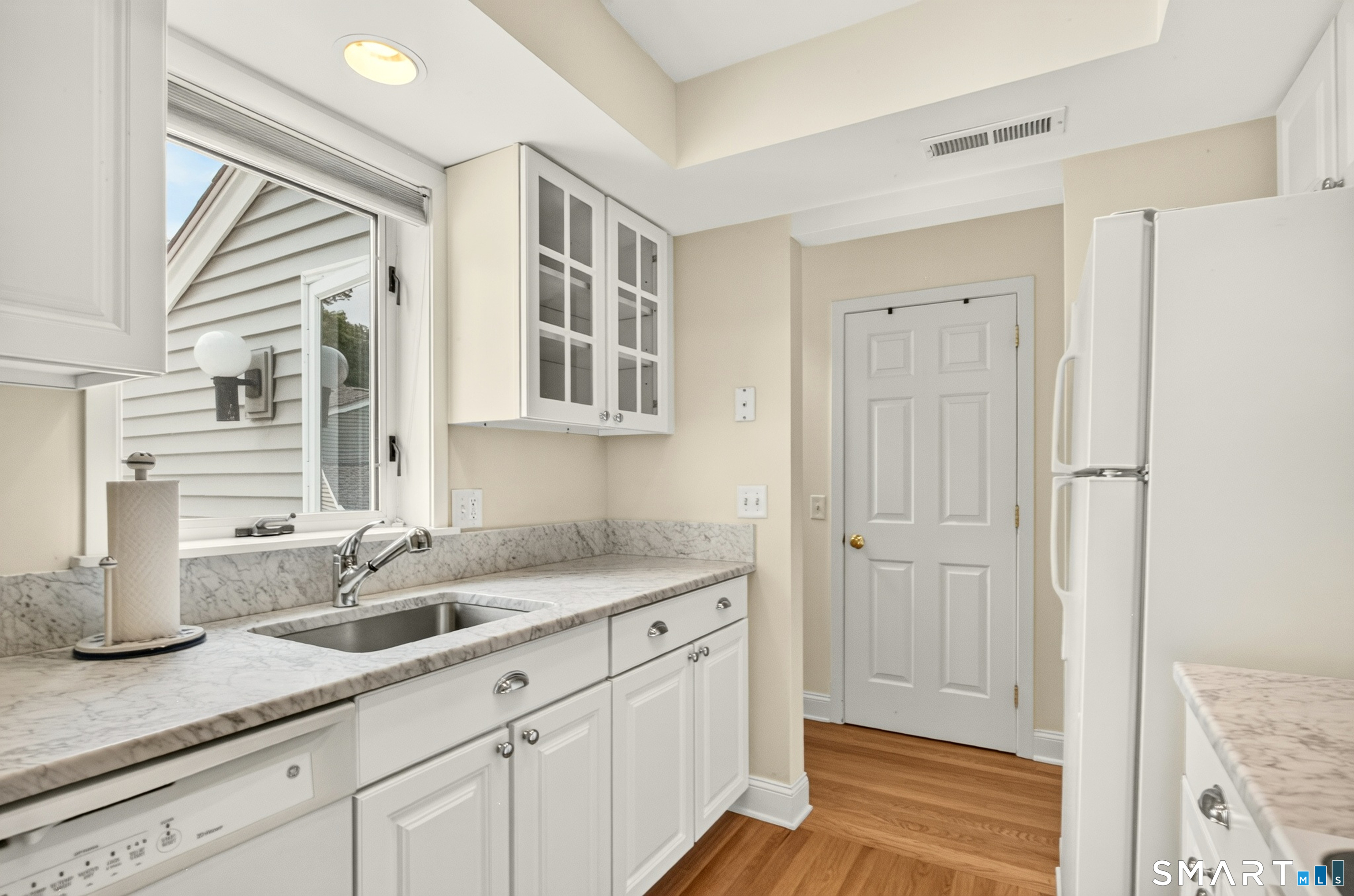 9 Glen Ridge Unit: 9