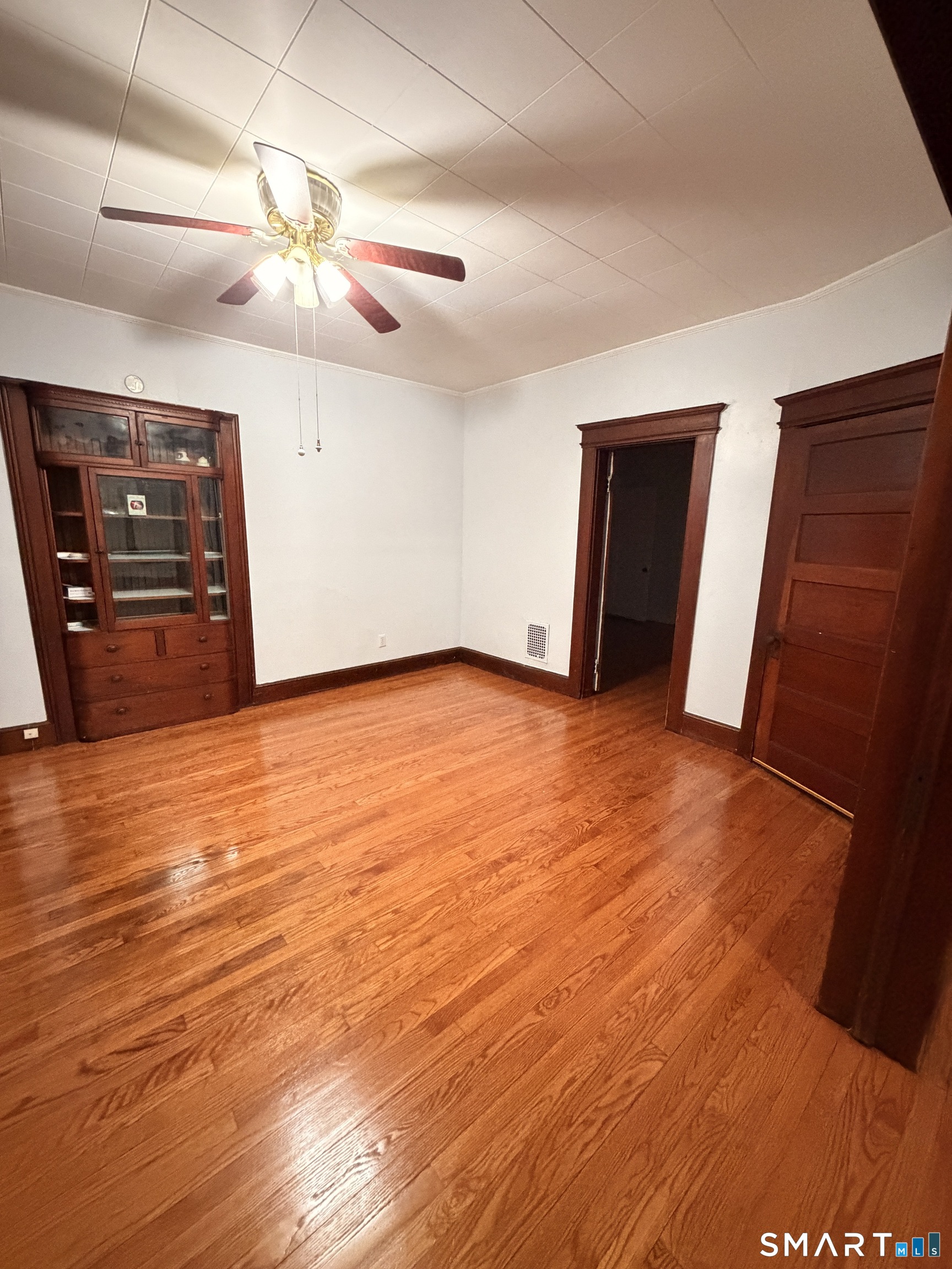 3 Holbrook Street