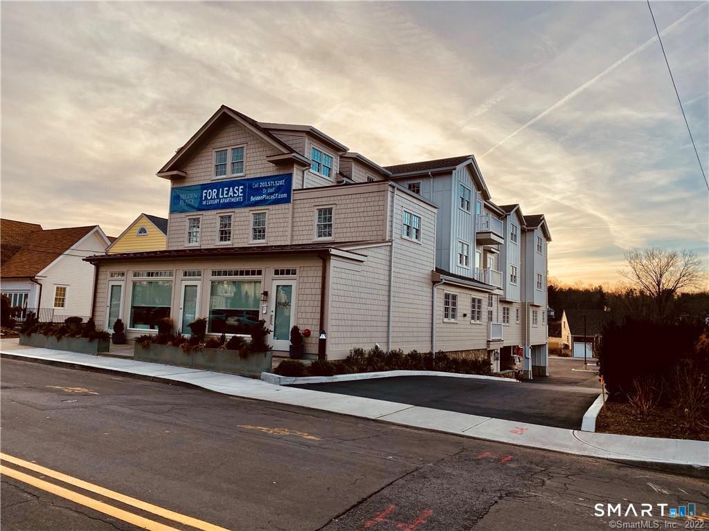 201 Main Street Unit: 301