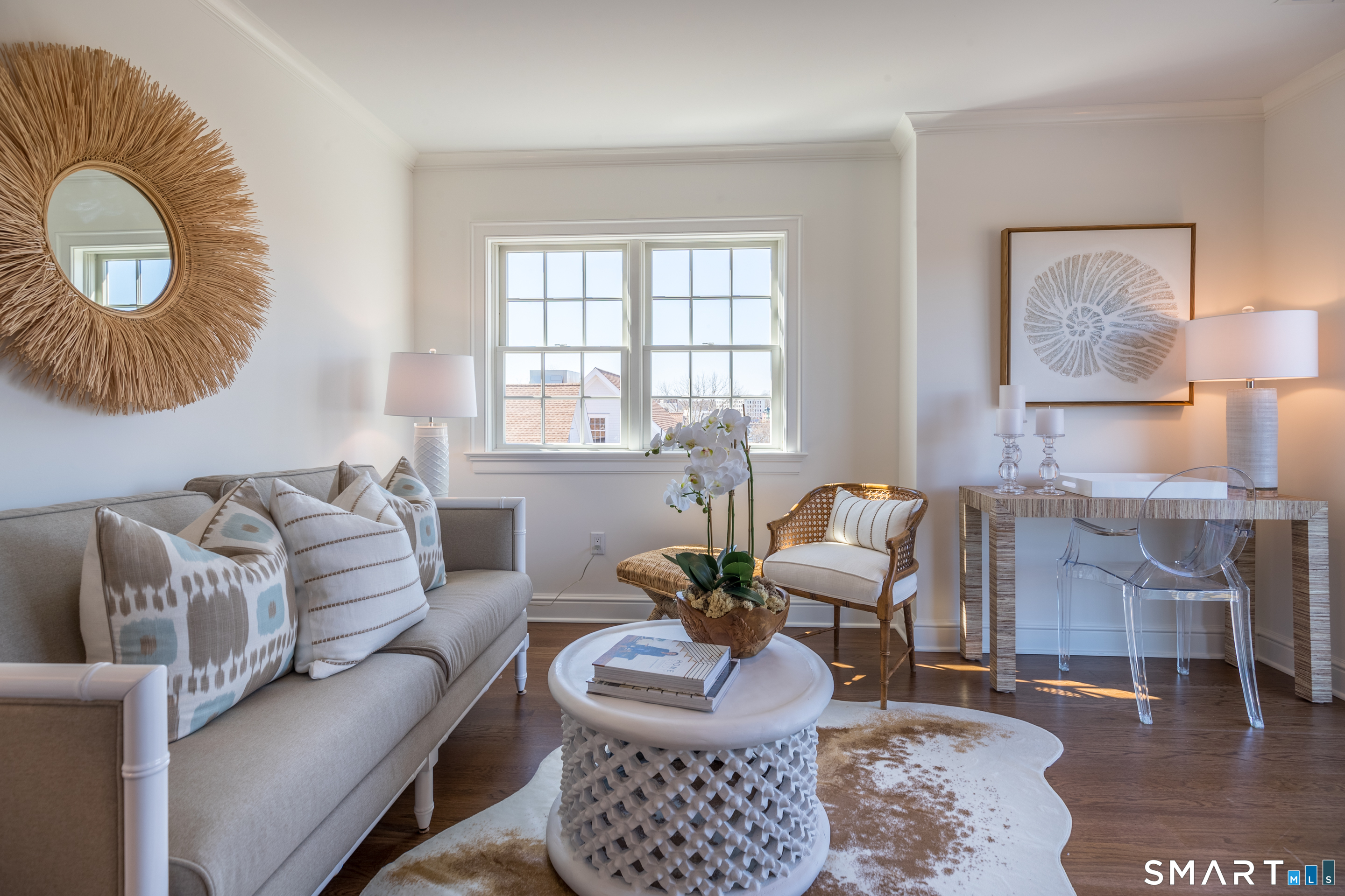 201 Main Street Unit: 301