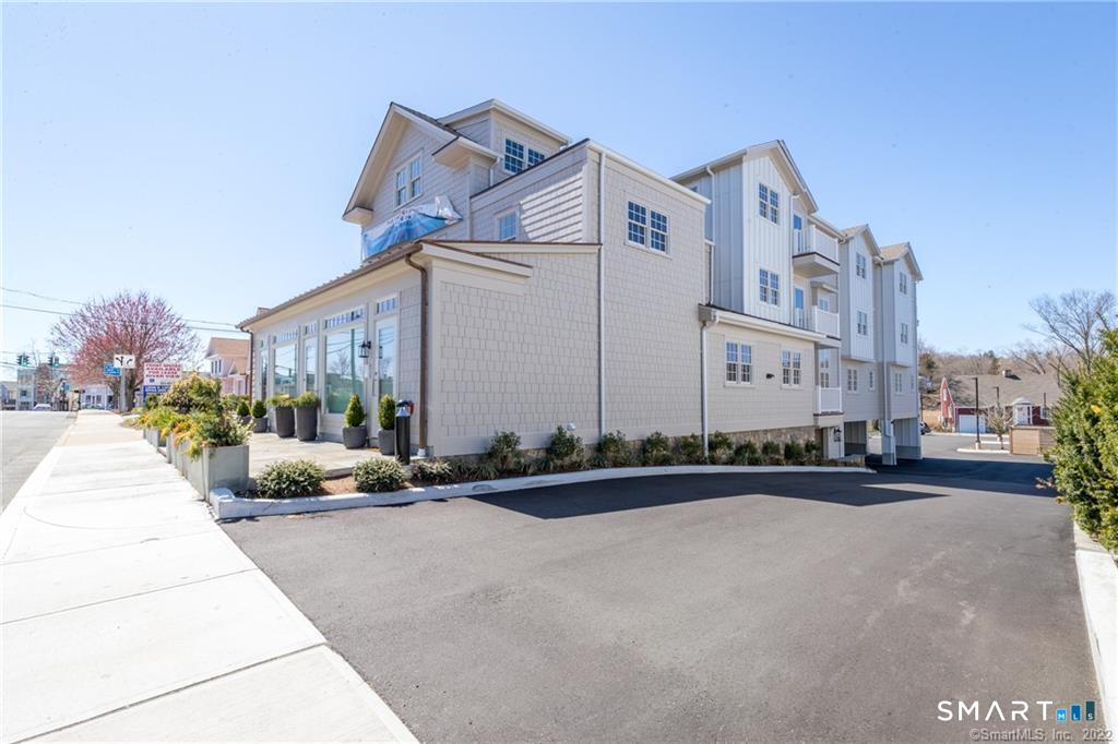 201 Main Street Unit: 301