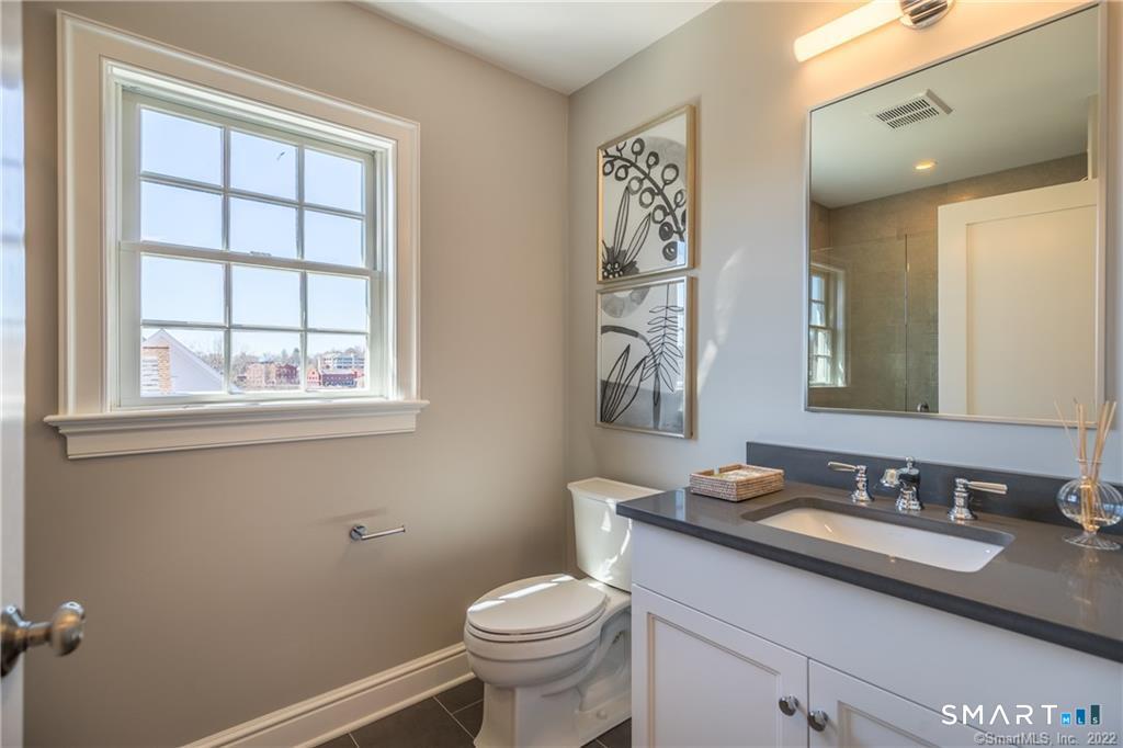 201 Main Street Unit: 301