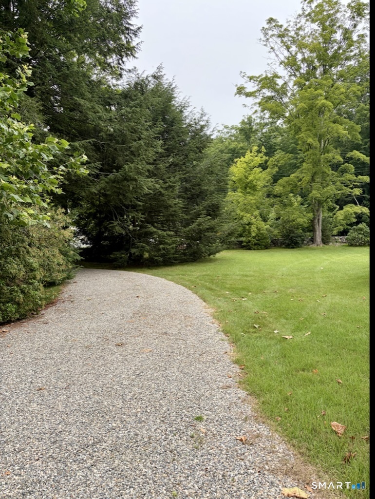 320 Valley Road