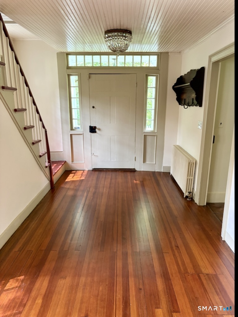 320 Valley Road