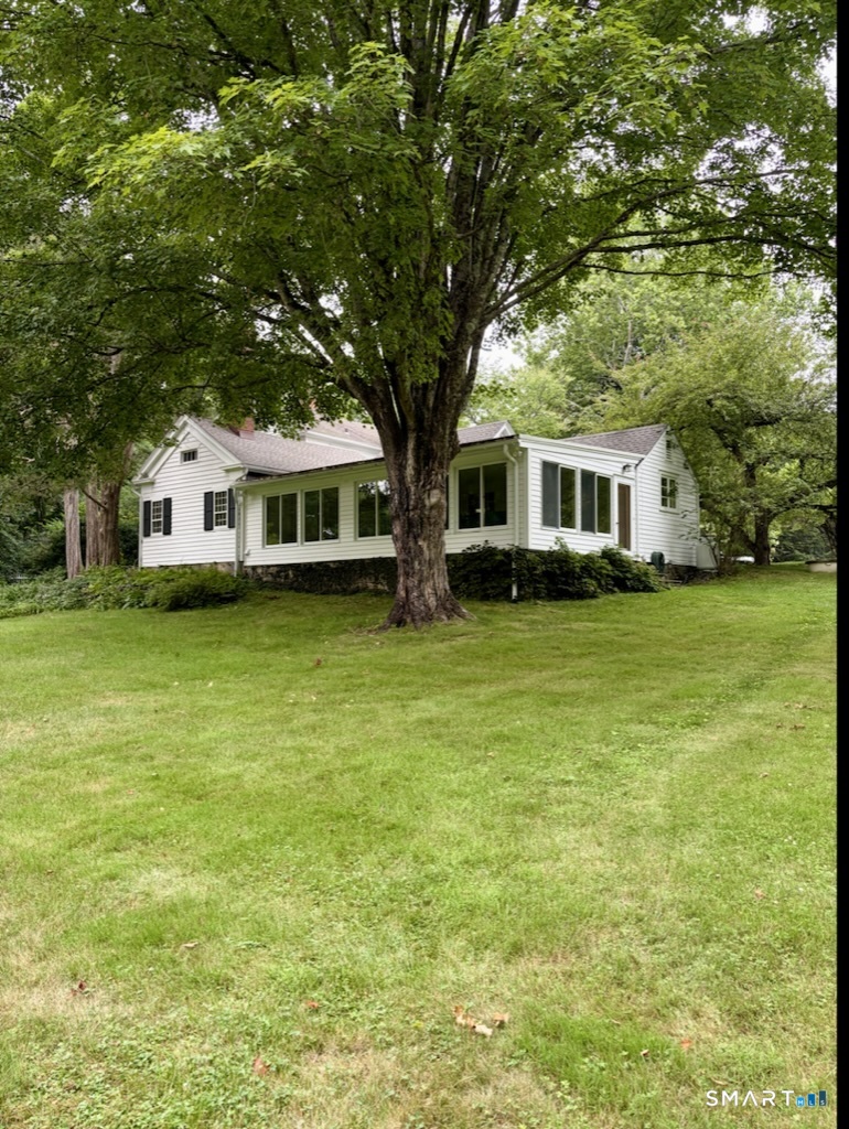 320 Valley Road