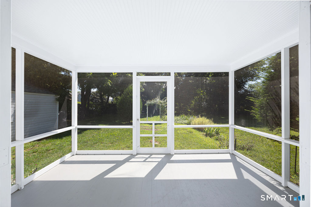 12 Roosevelt Road