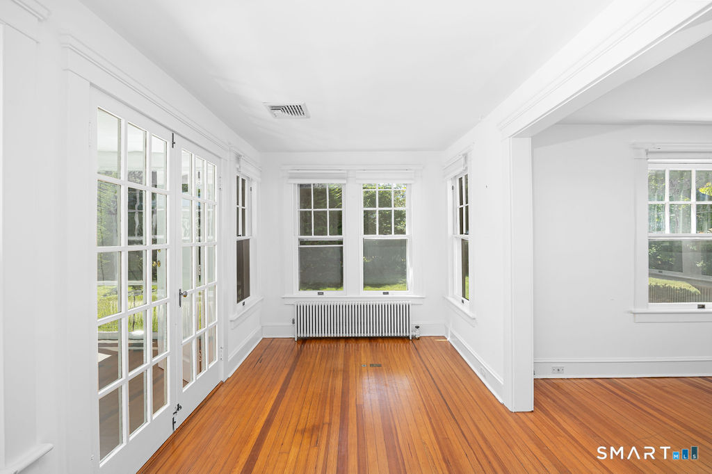 12 Roosevelt Road