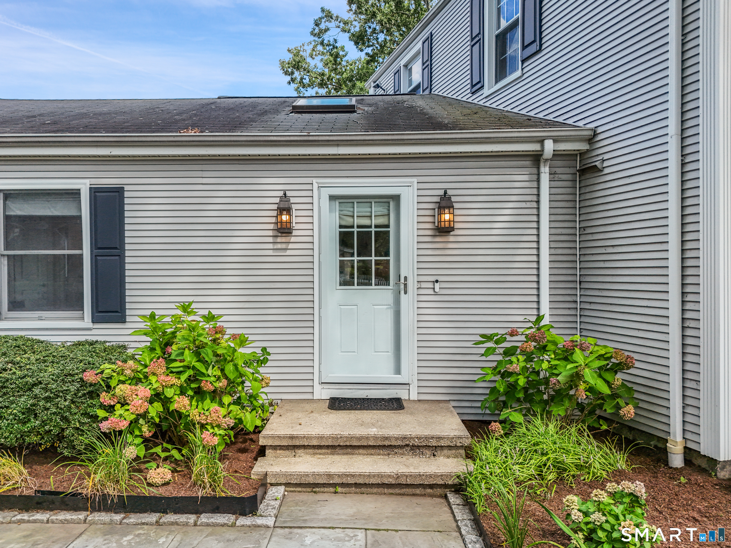 2 Fairfield Avenue