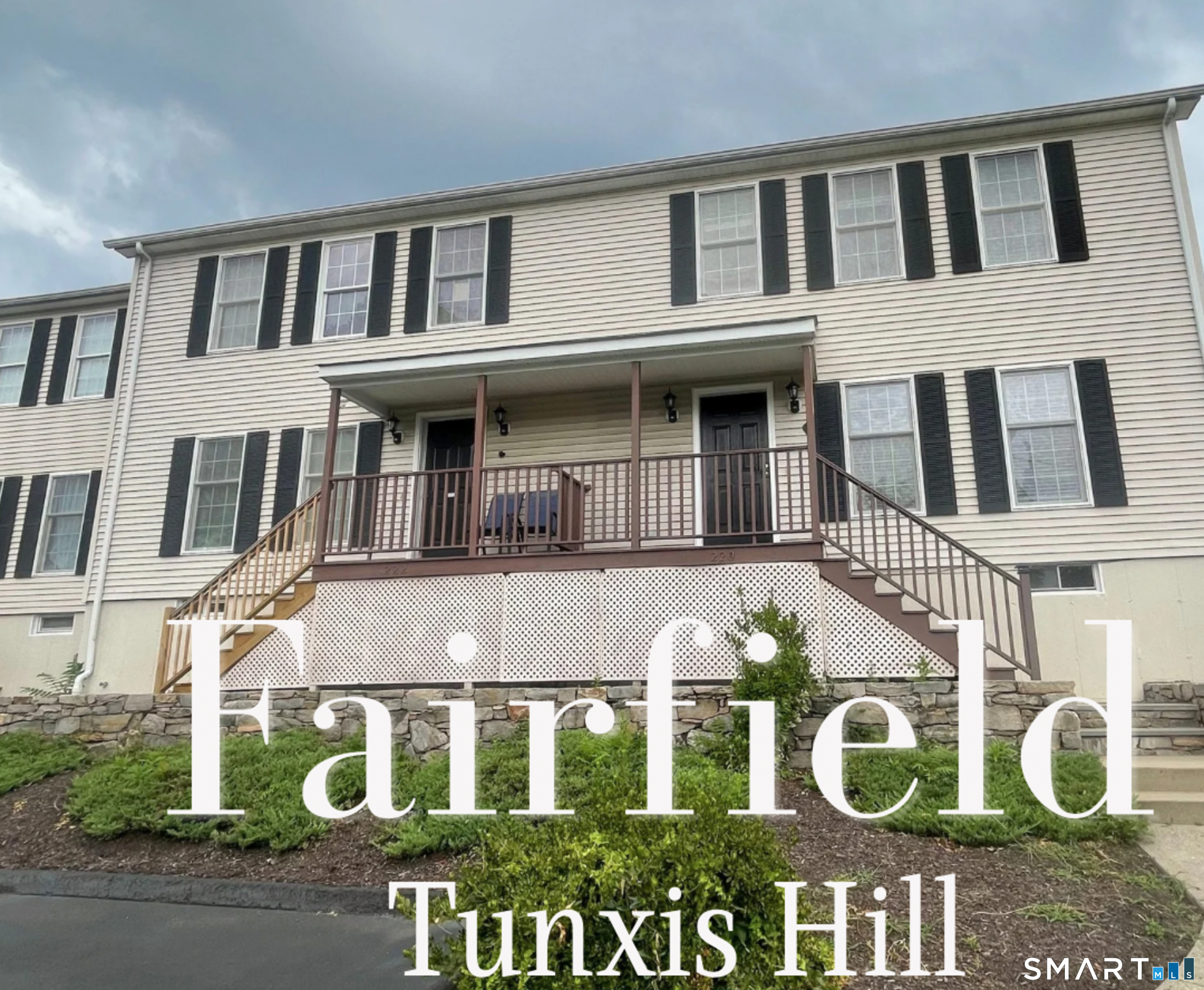 220 Castle Avenue Unit: 220
