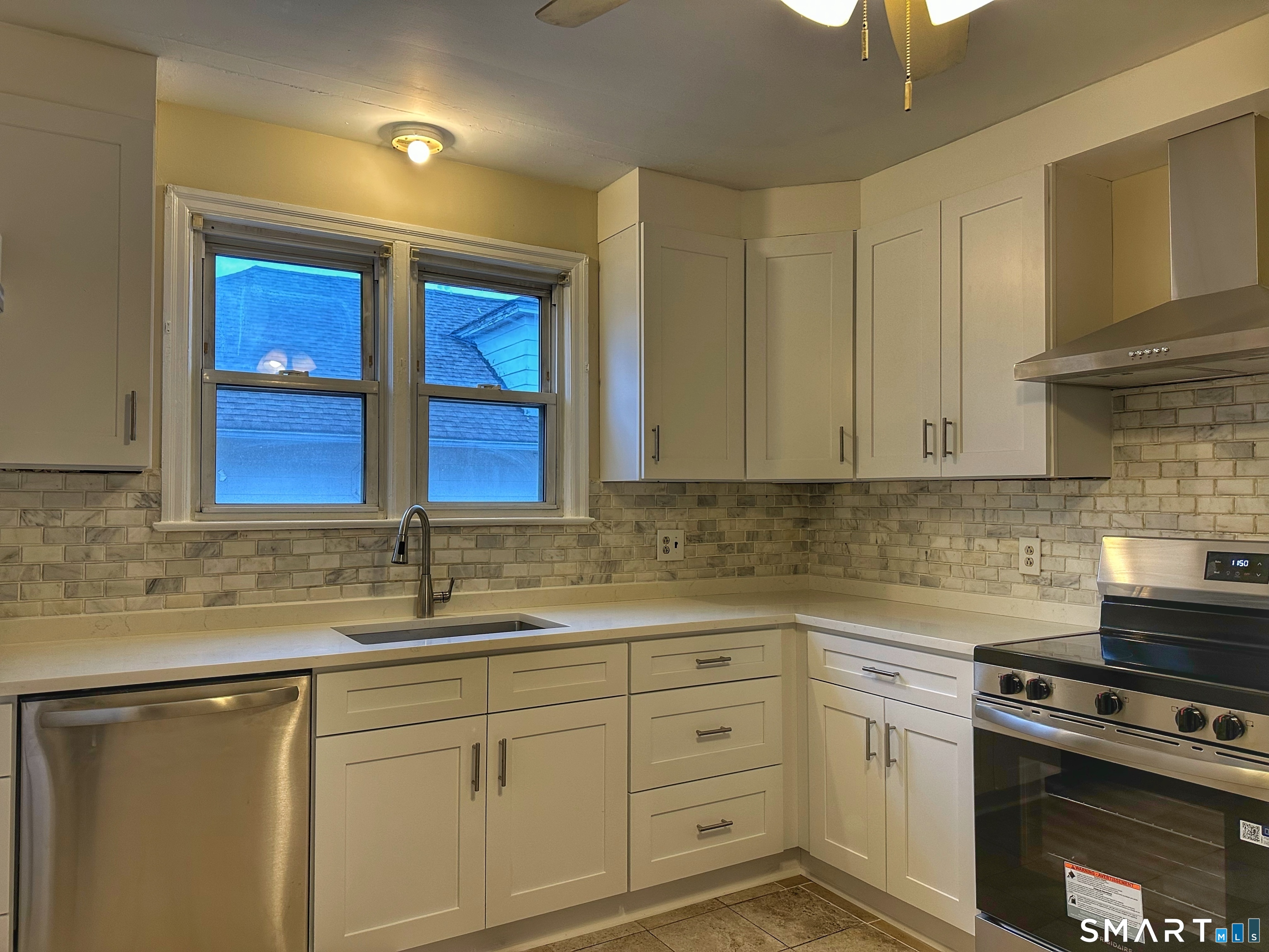 181 Fox Street Unit: 1