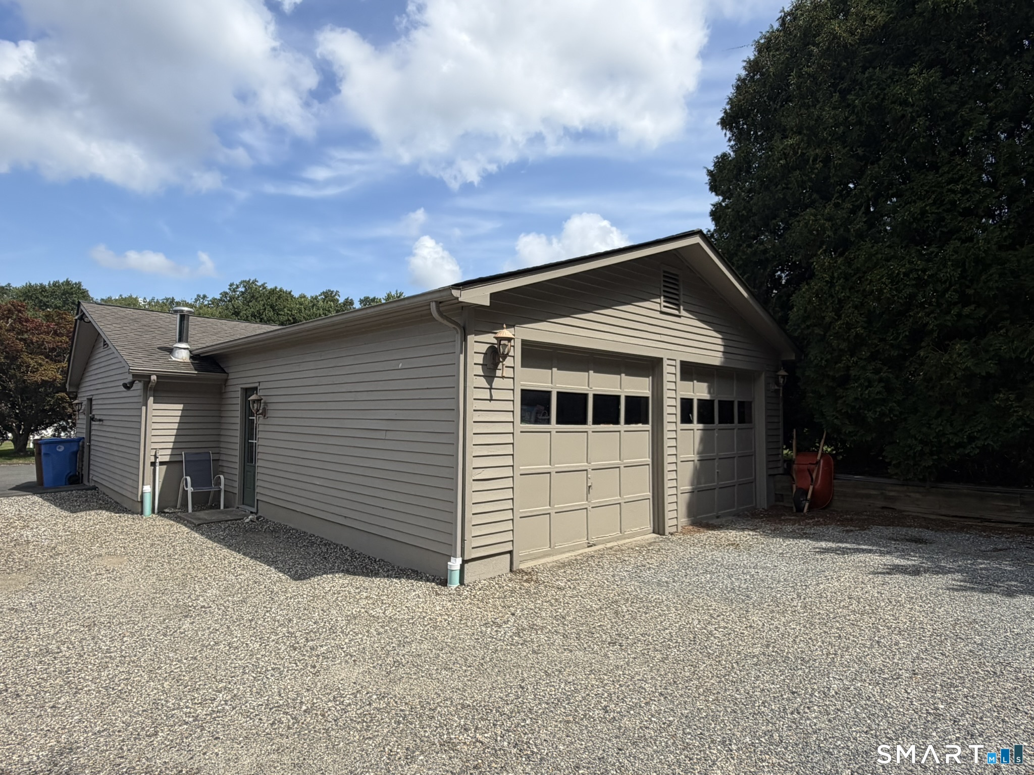 66 Tuckahoe Drive