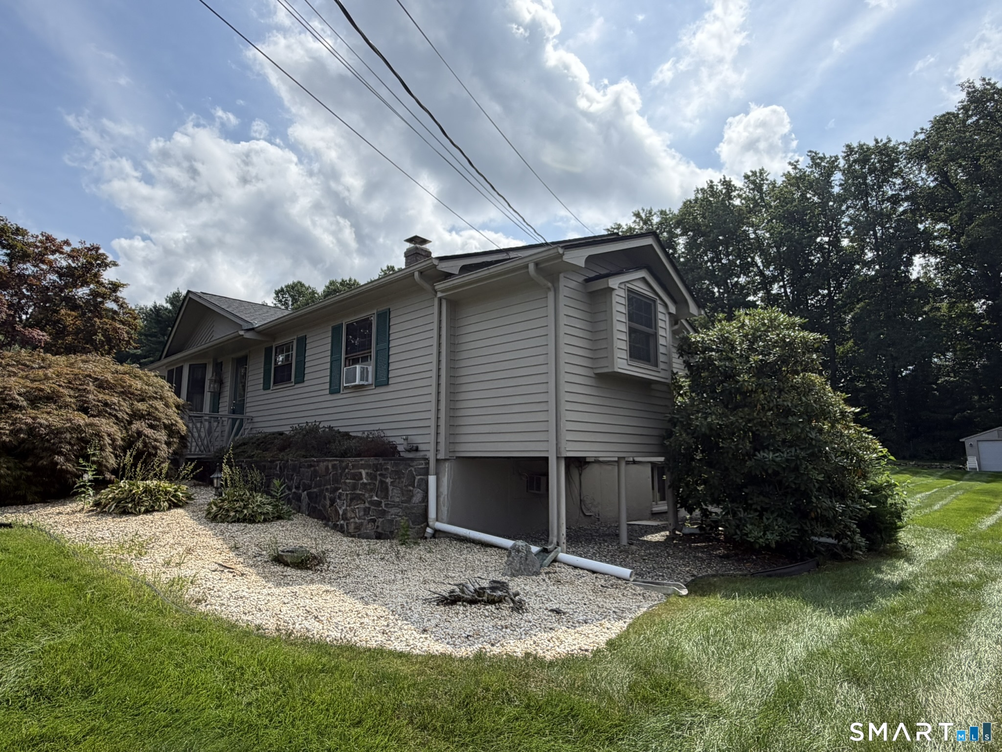 66 Tuckahoe Drive