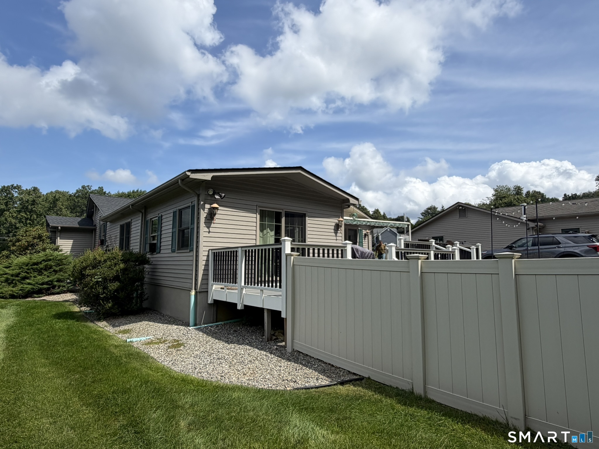 66 Tuckahoe Drive