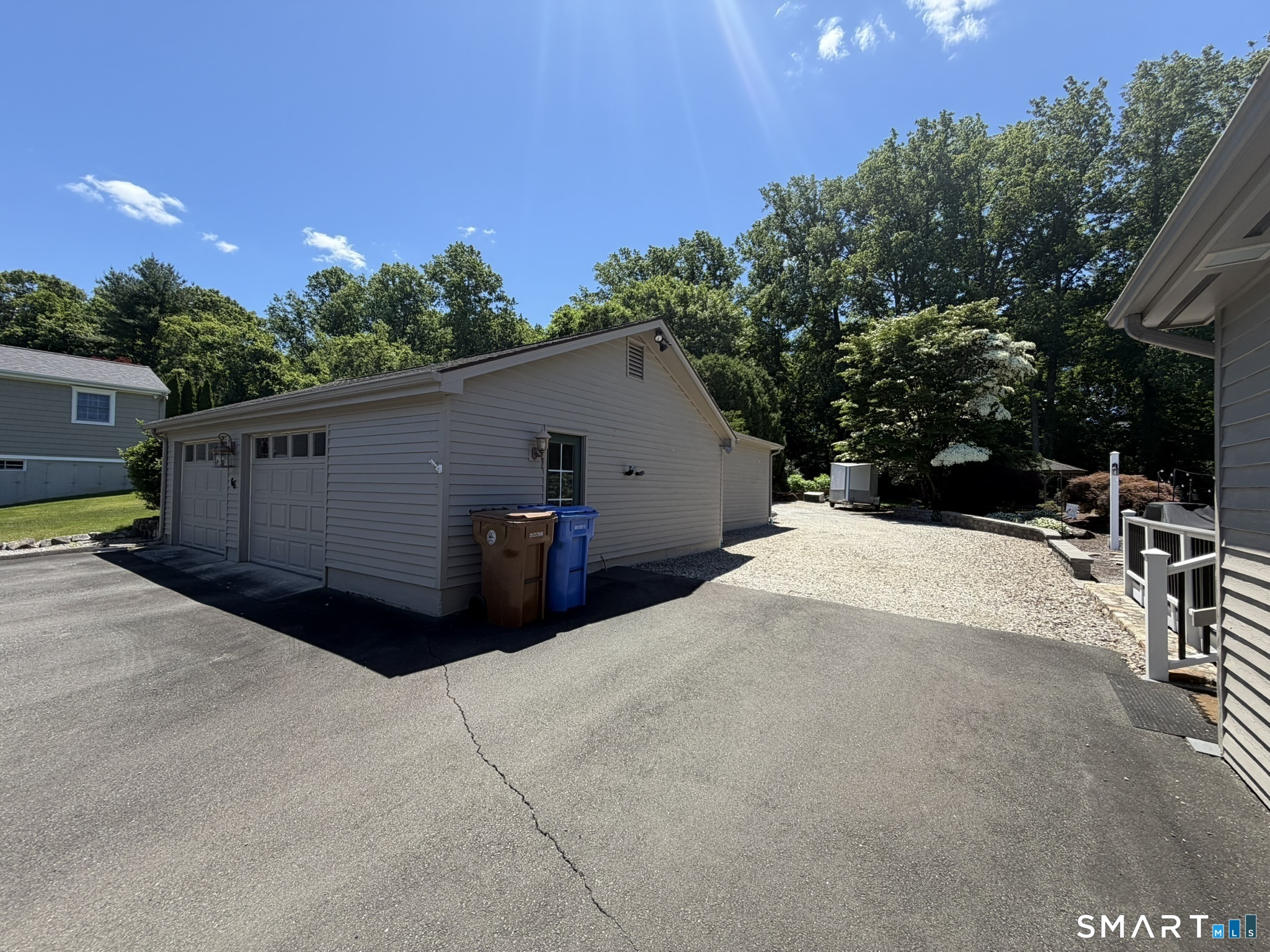66 Tuckahoe Drive
