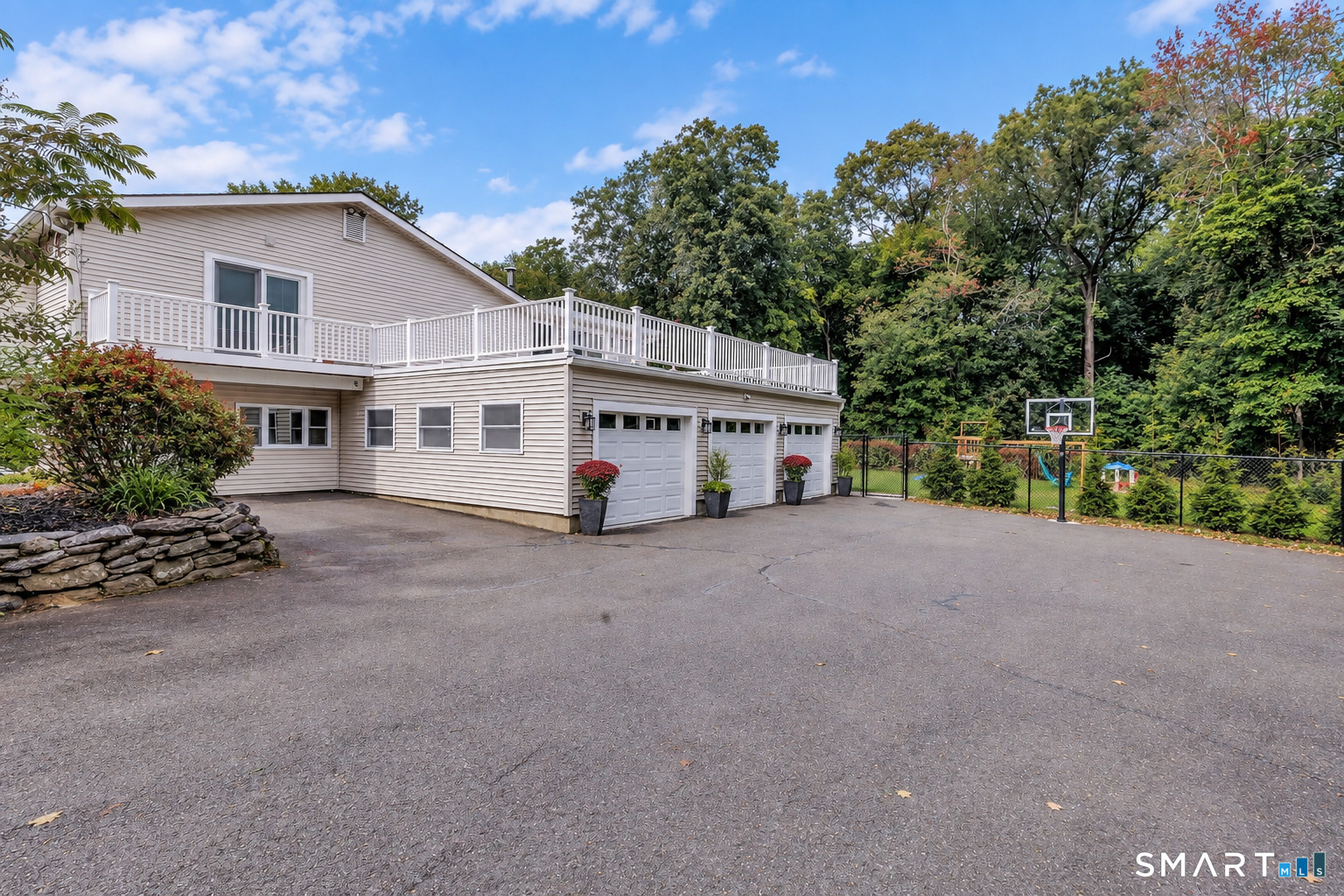 27 Old Quarry Road
