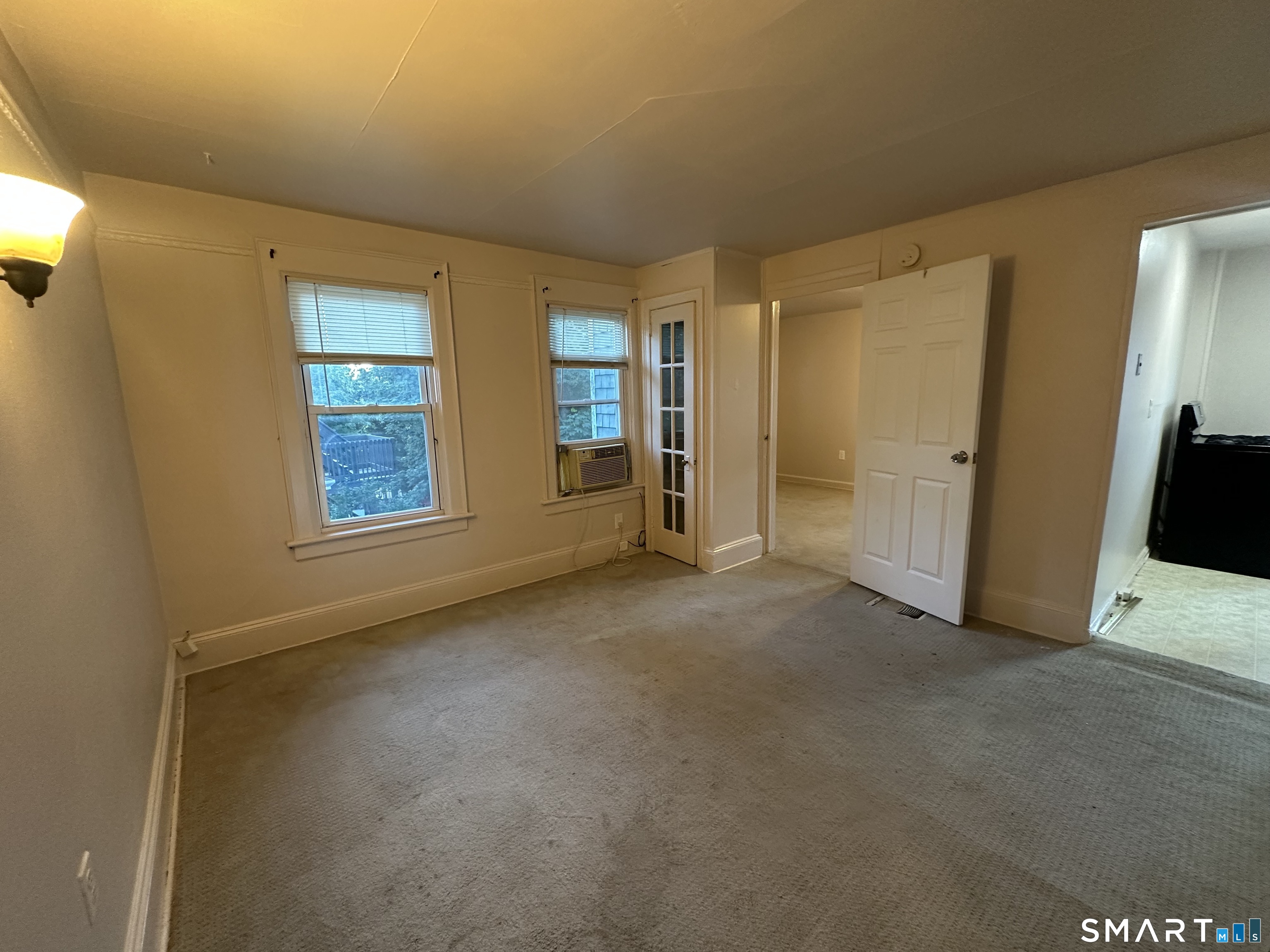 207 Flax Hill Road Unit: 3