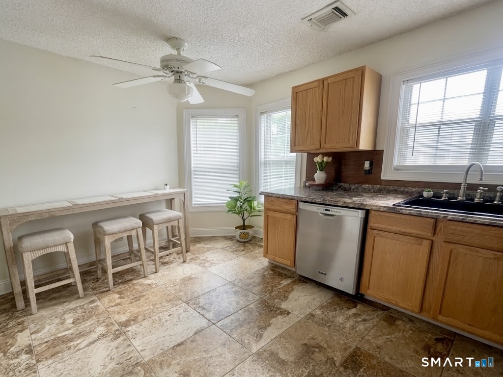 75 Redwood Drive Unit: 801