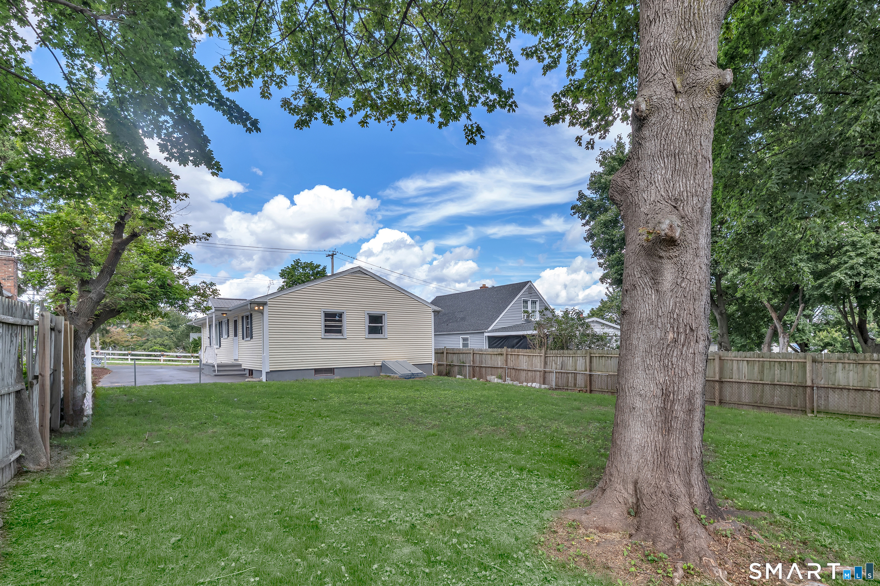 321 Old Town Road