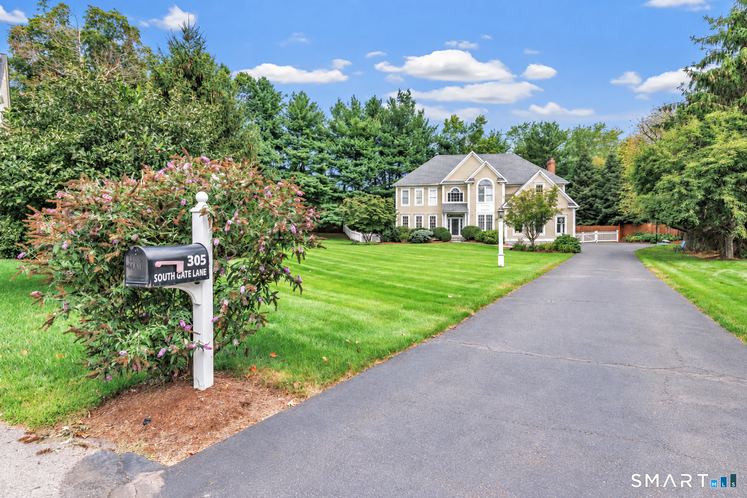 305 South Gate Lane