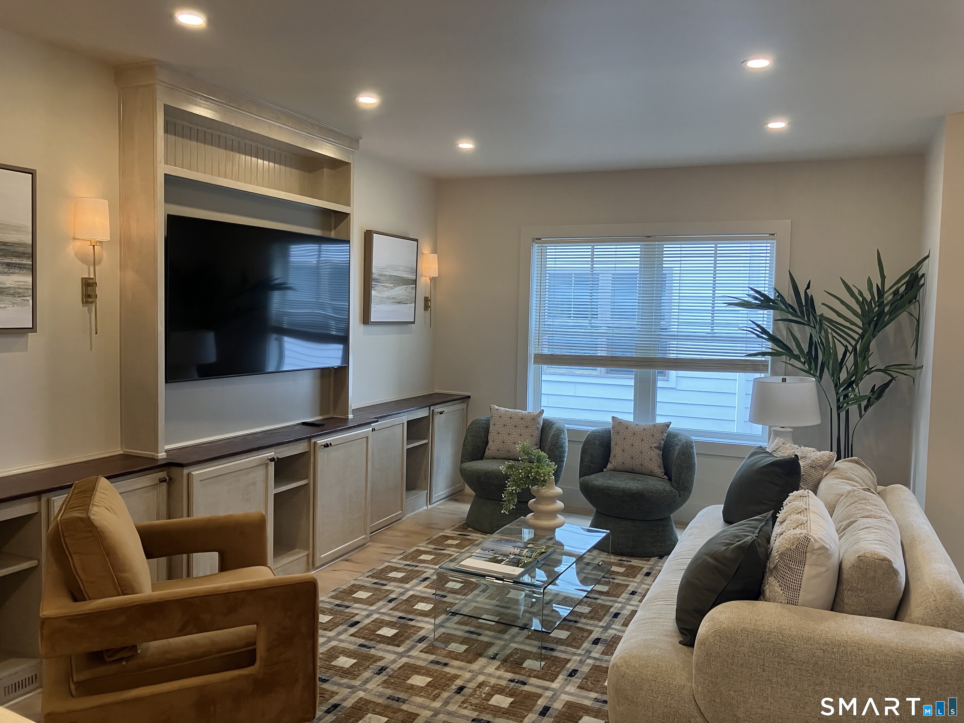1 Howard Avenue Unit: C2