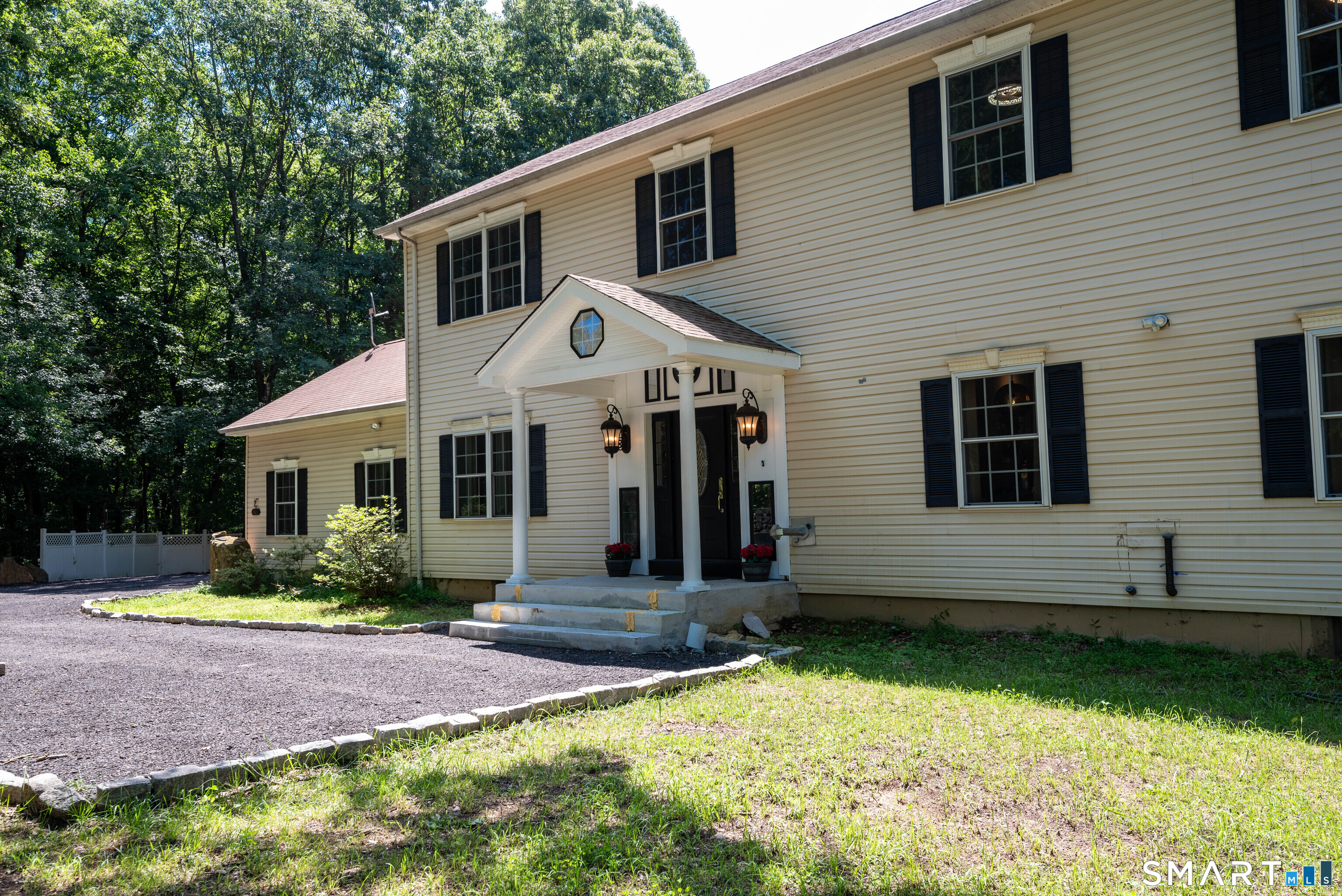 169 North Park Avenue