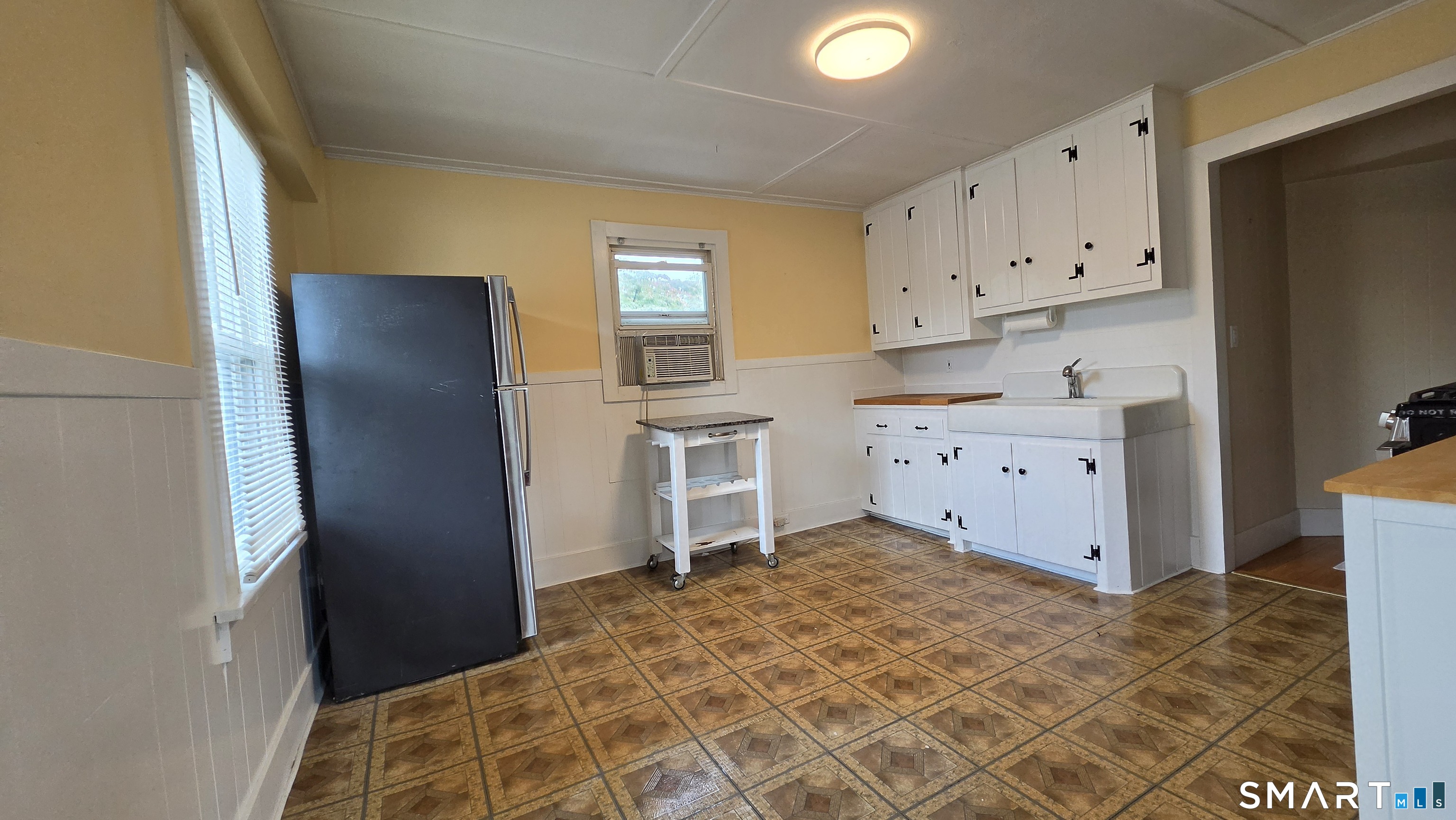 34 Grassy Plain Street Unit: 3