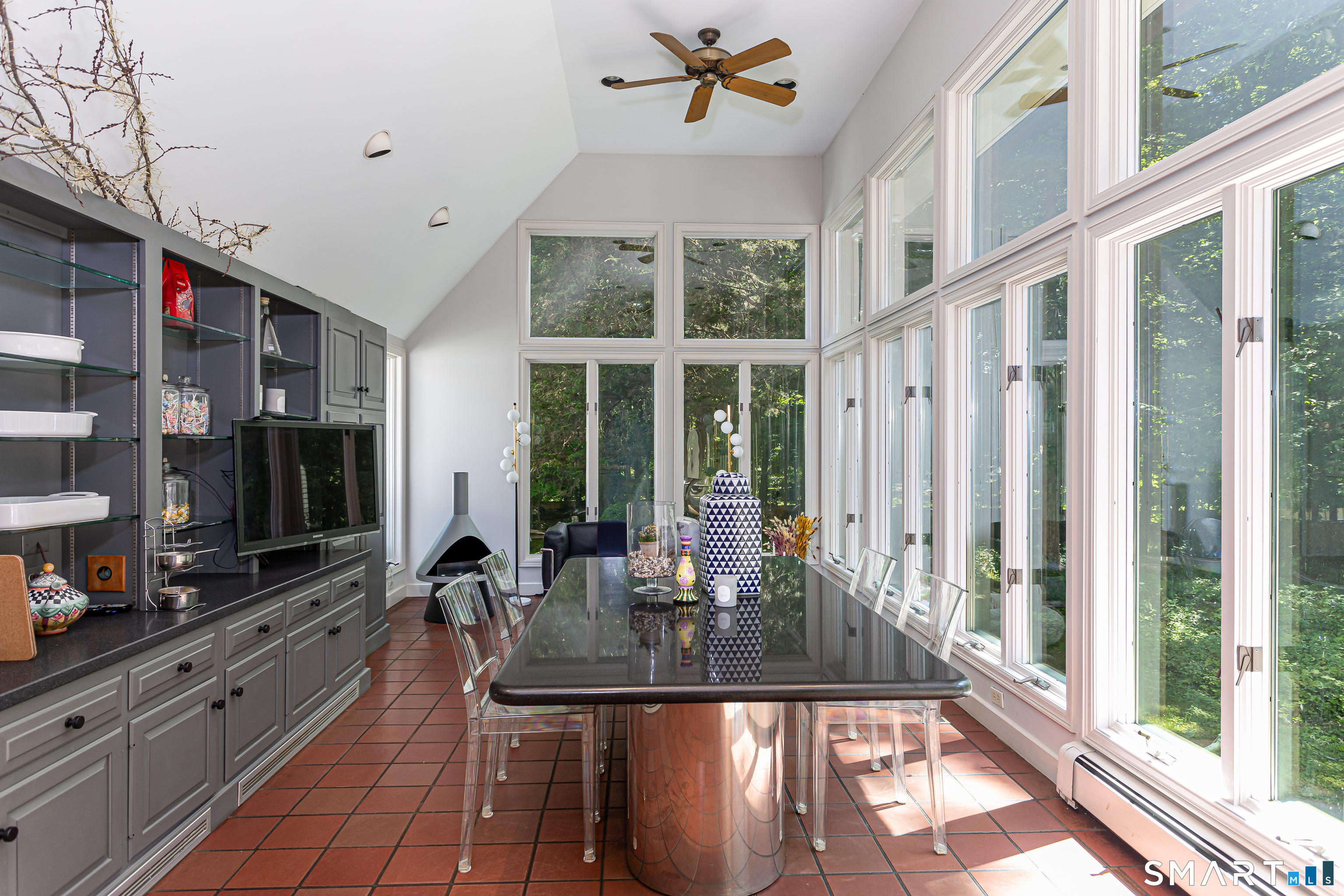 896 Westport Road