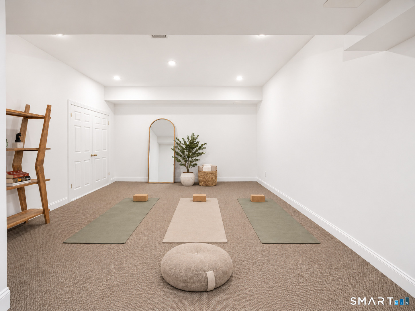 806 Hope Street Unit: 1