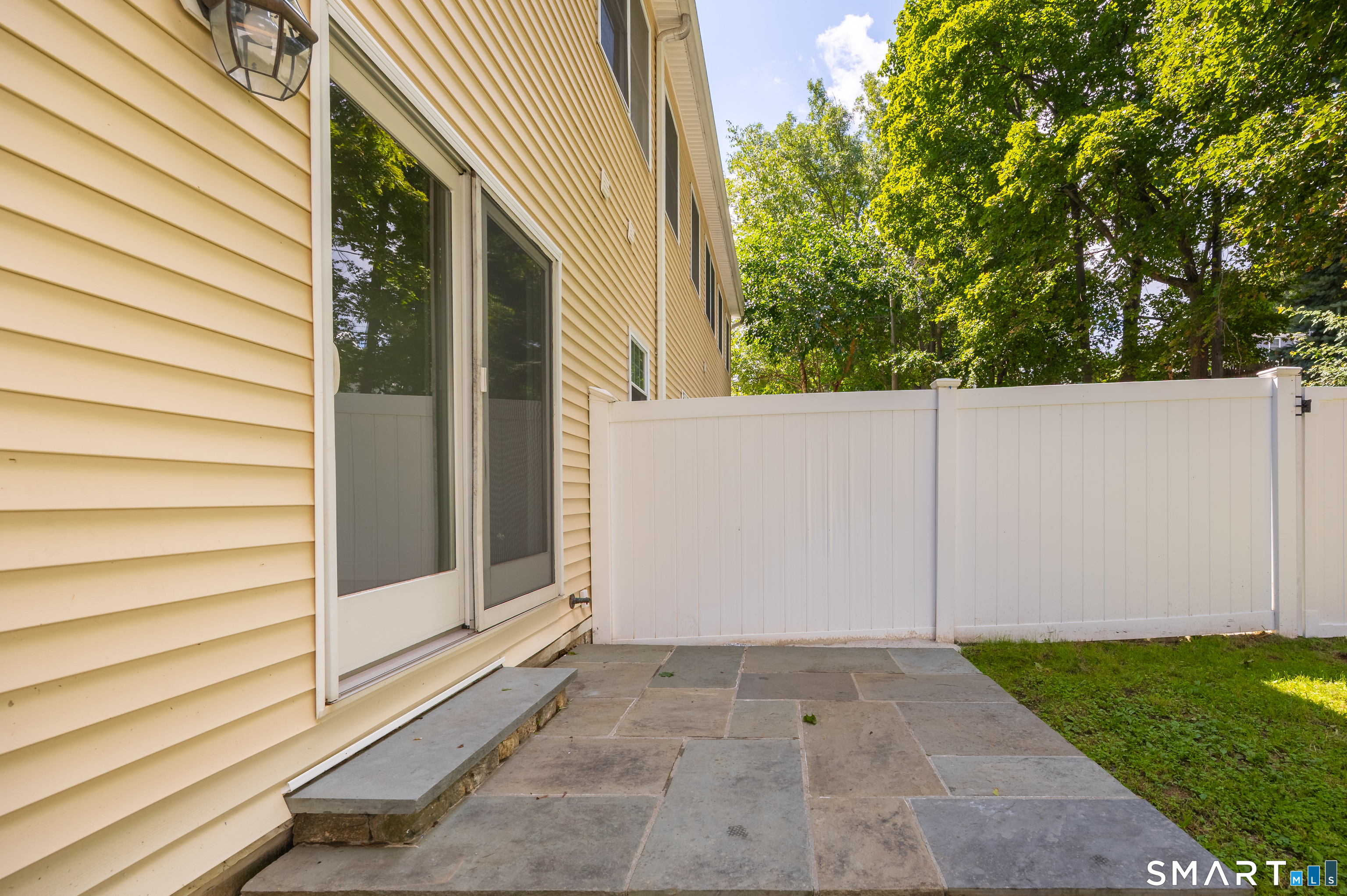806 Hope Street Unit: 1