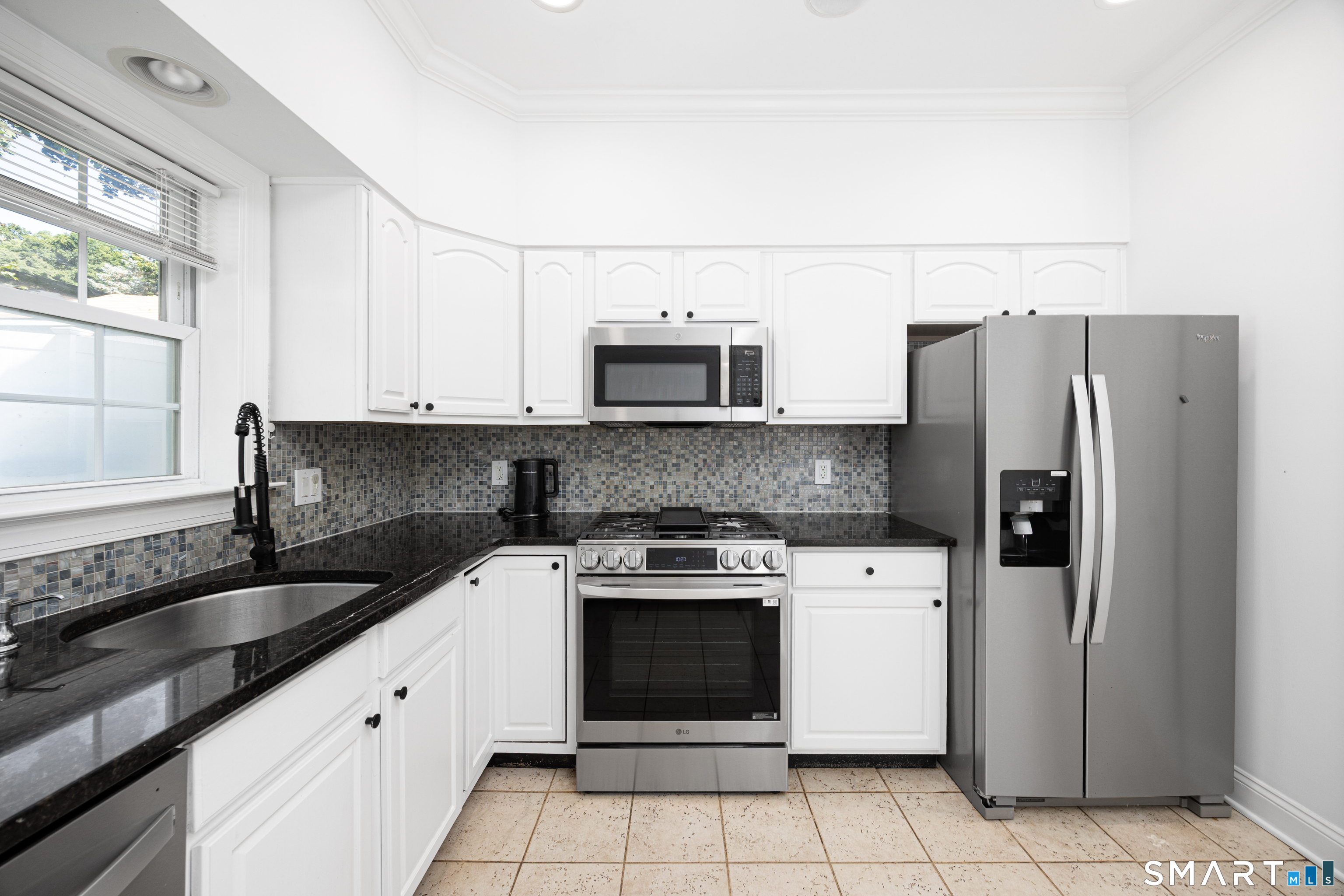 806 Hope Street Unit: 1